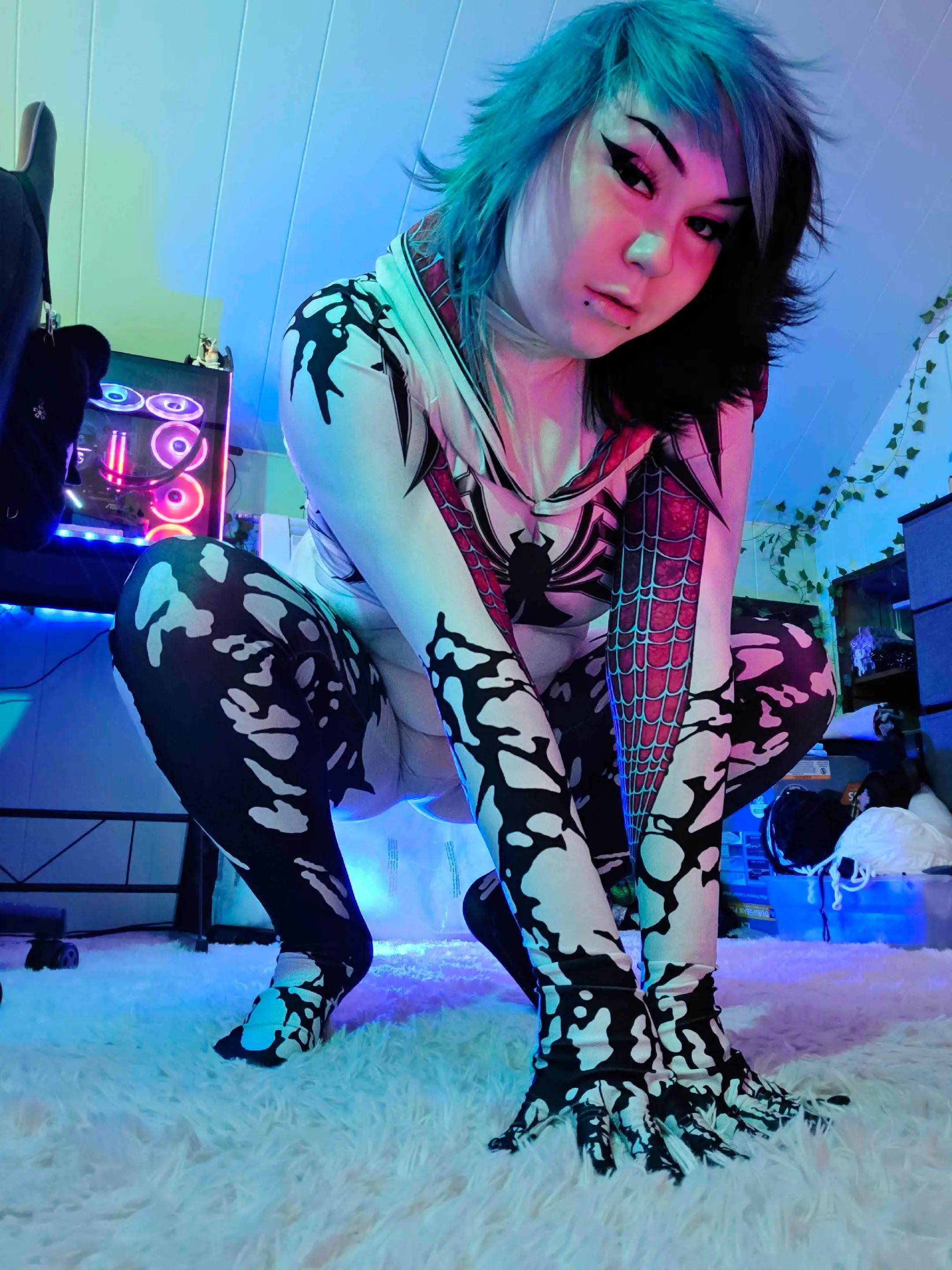 @Rainbow🏳️🌈Artist/Streamer🍃