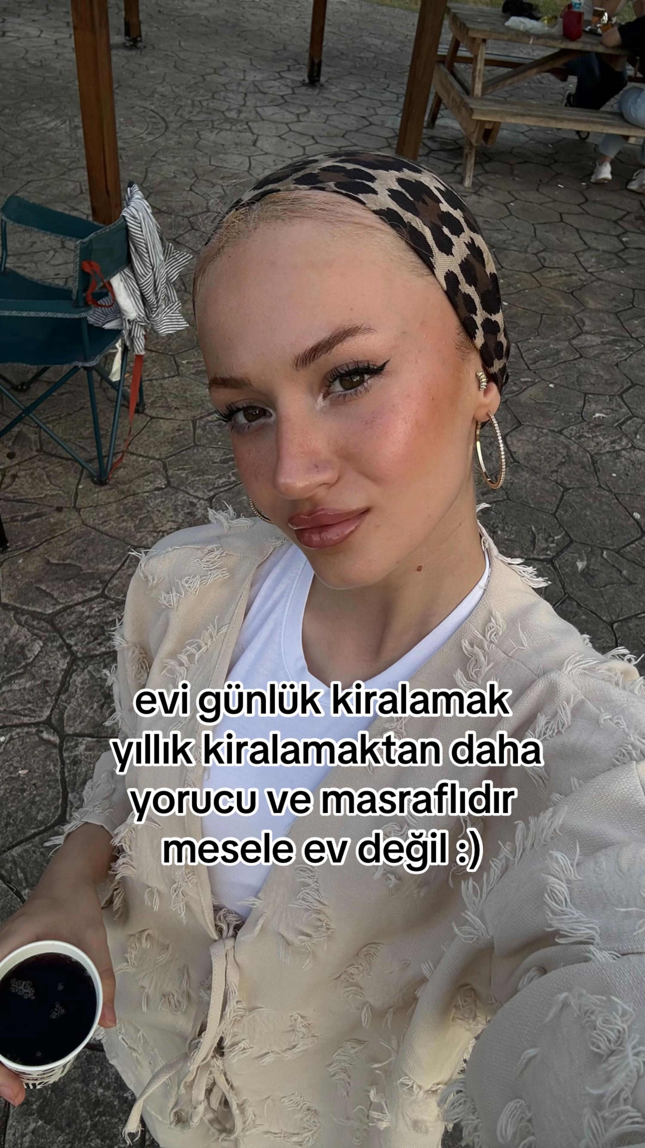 @🪬