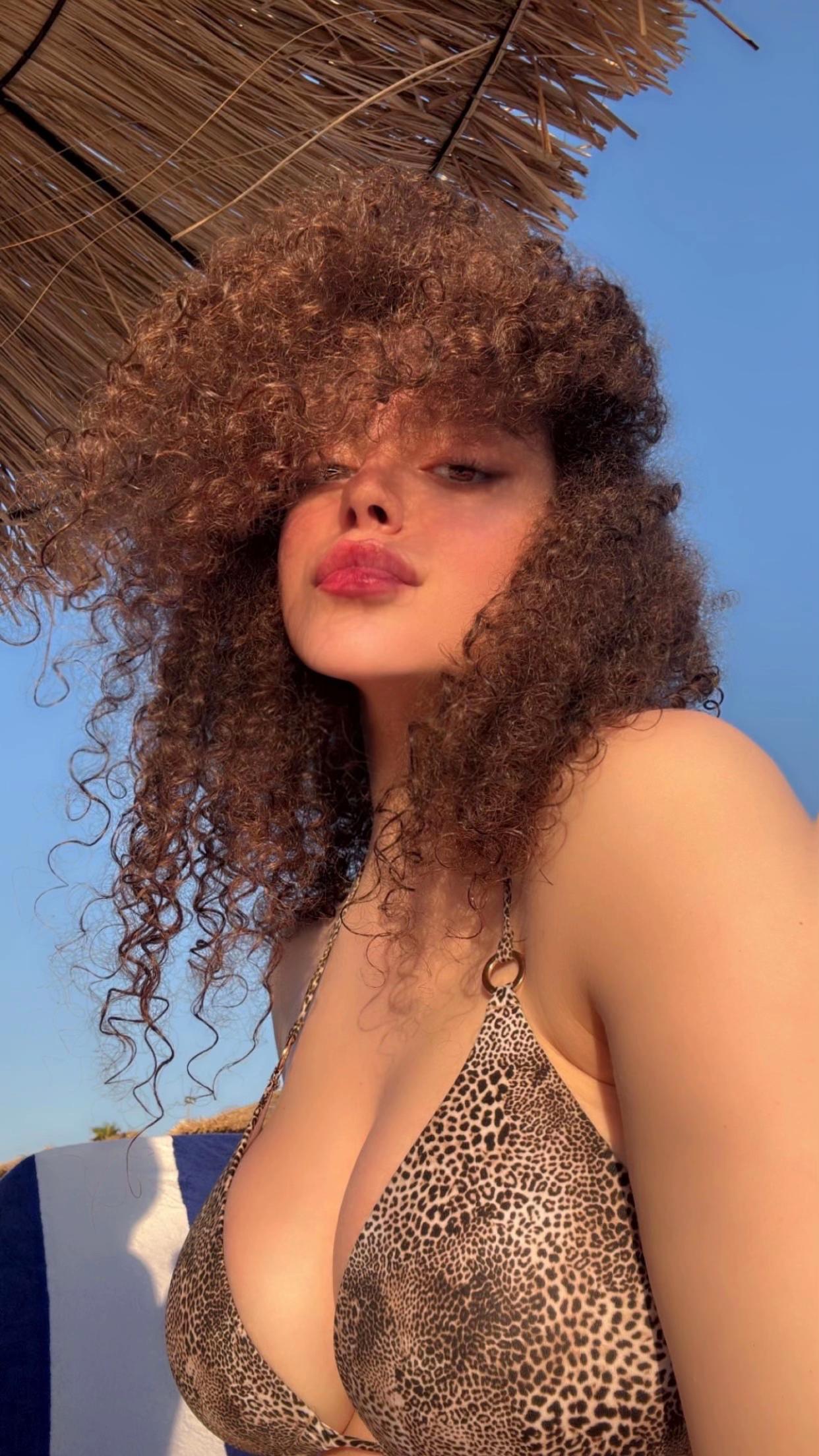 @𝑀𝑒𝓁𝒾𝓈𝓈𝒶