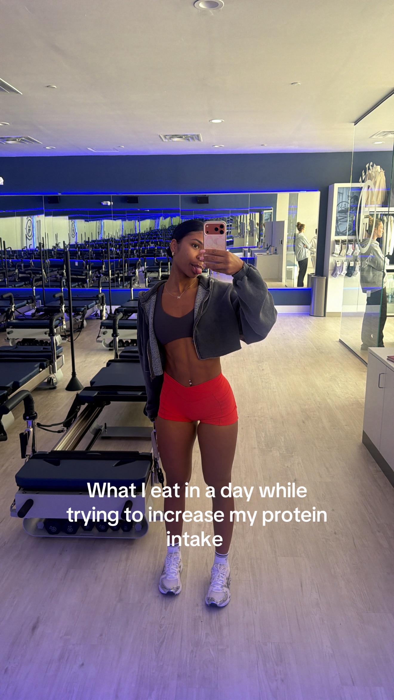 @Monique