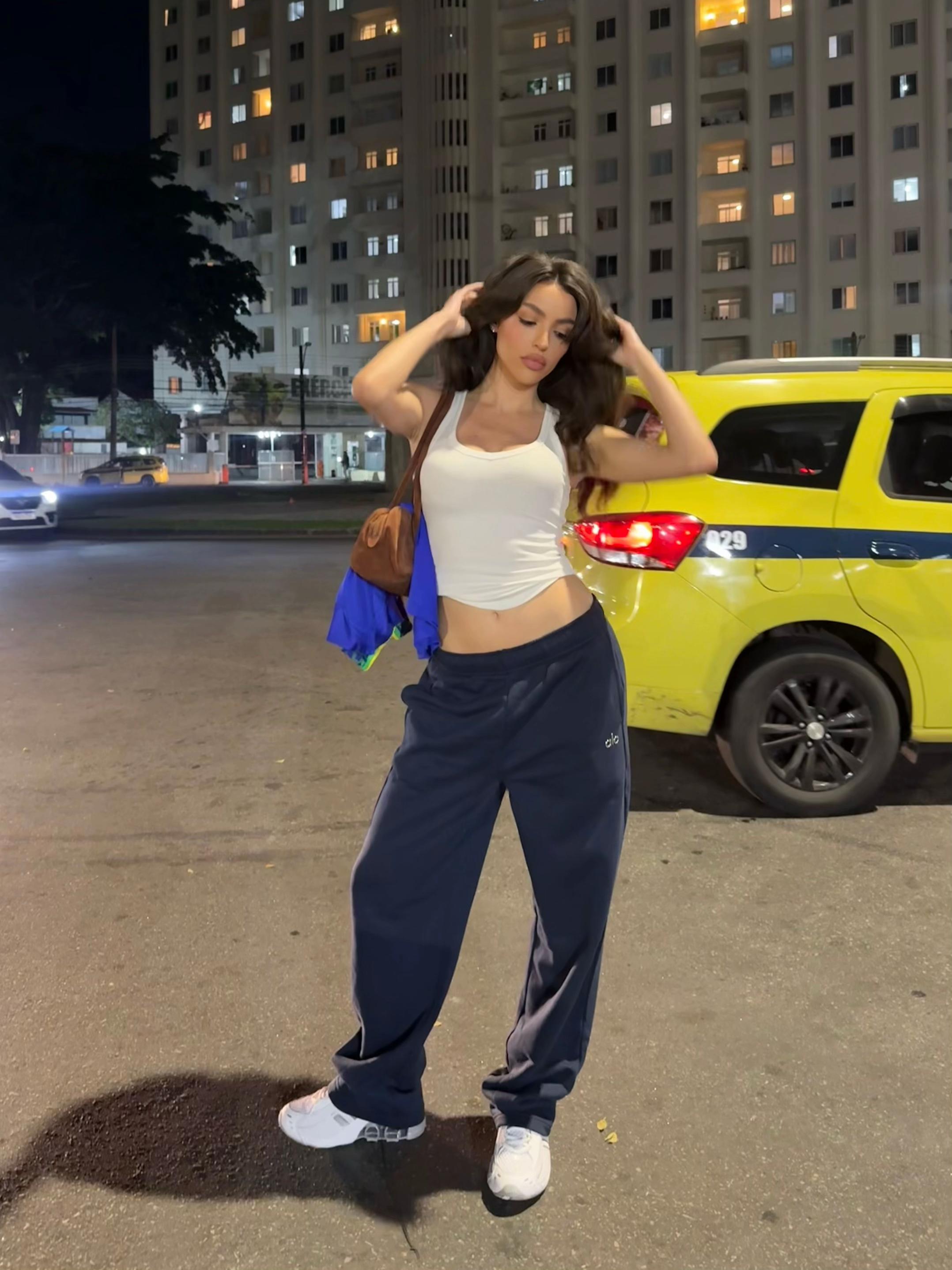 @Anna Estrella