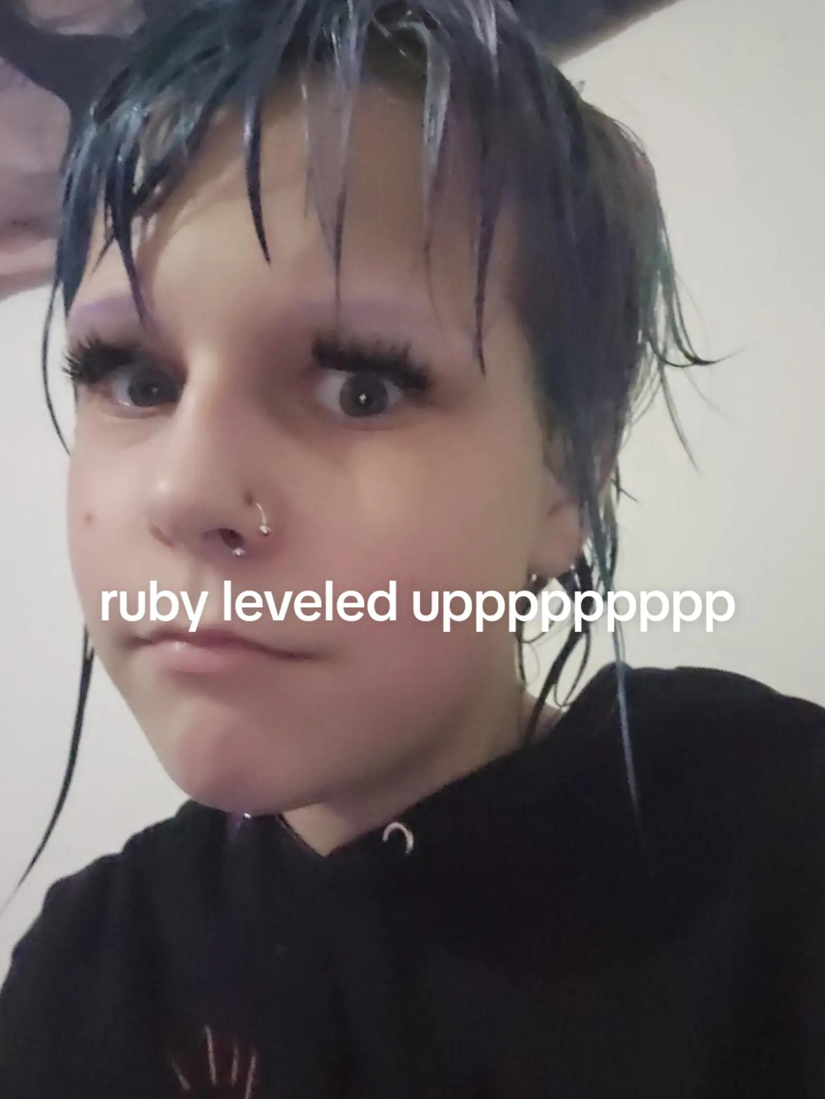 @♤✮ 𝑅𝓊𝒷𝓎 ✮♧