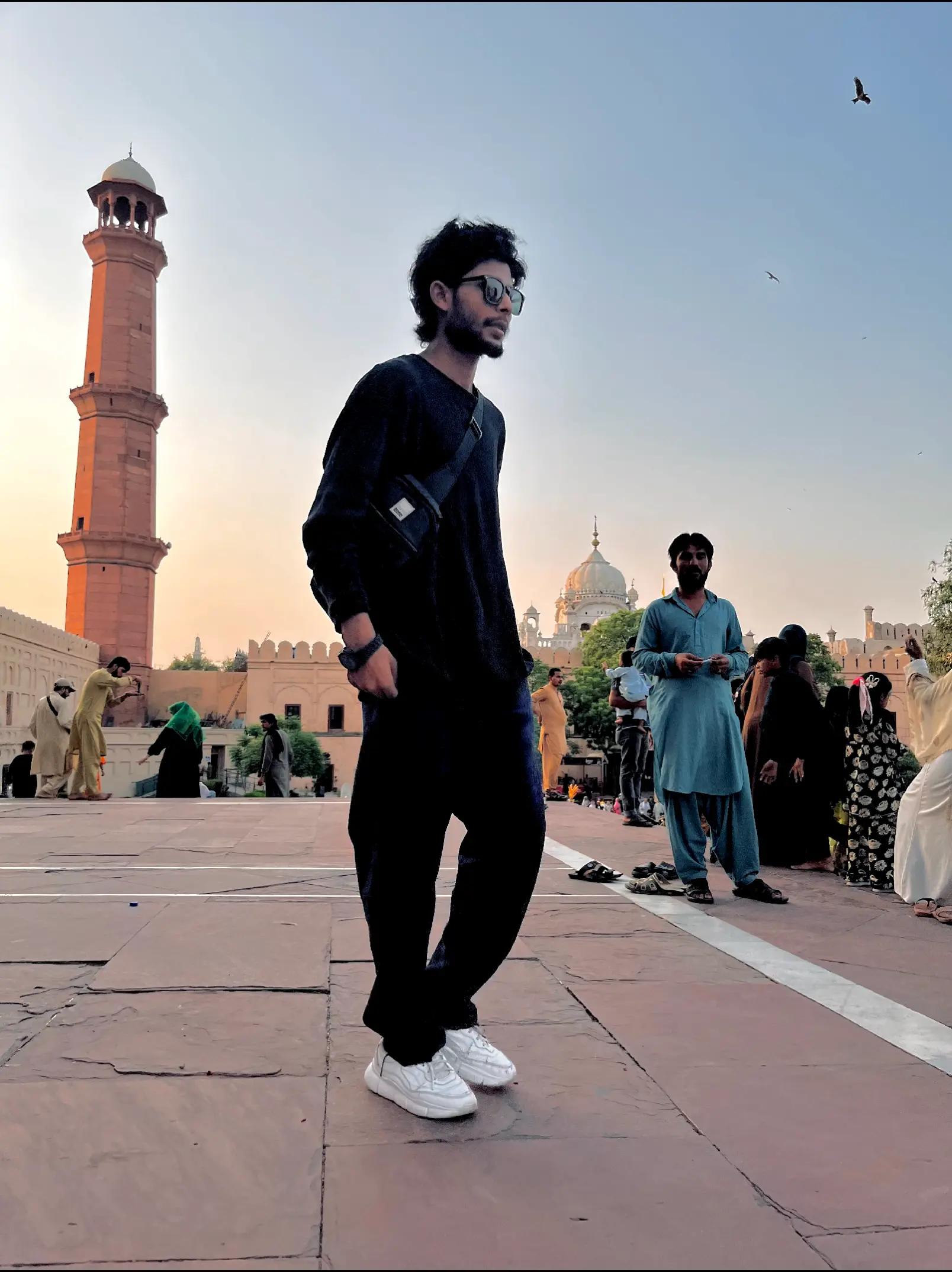@Pakistani boy