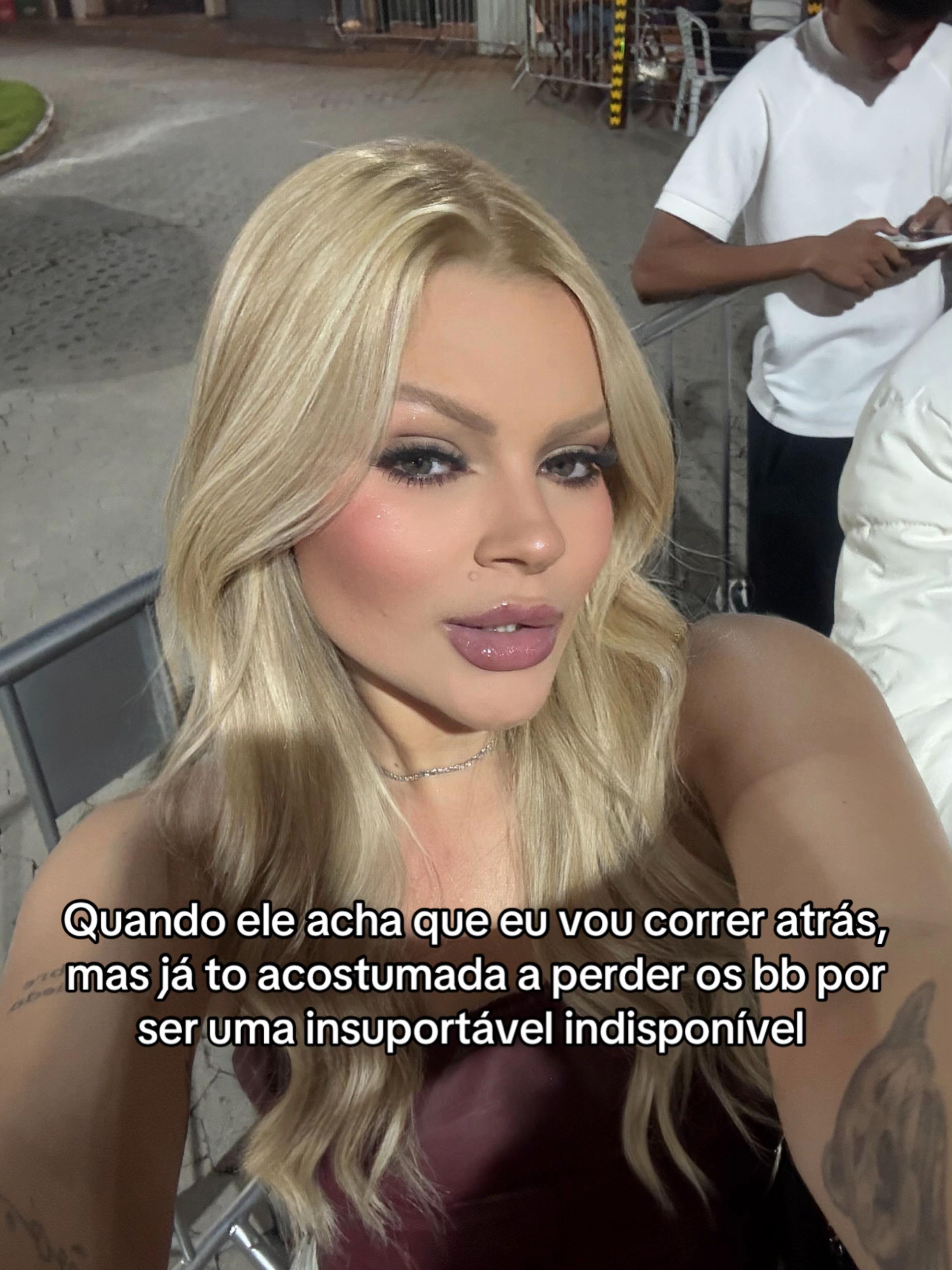 @lav&iacute;nia