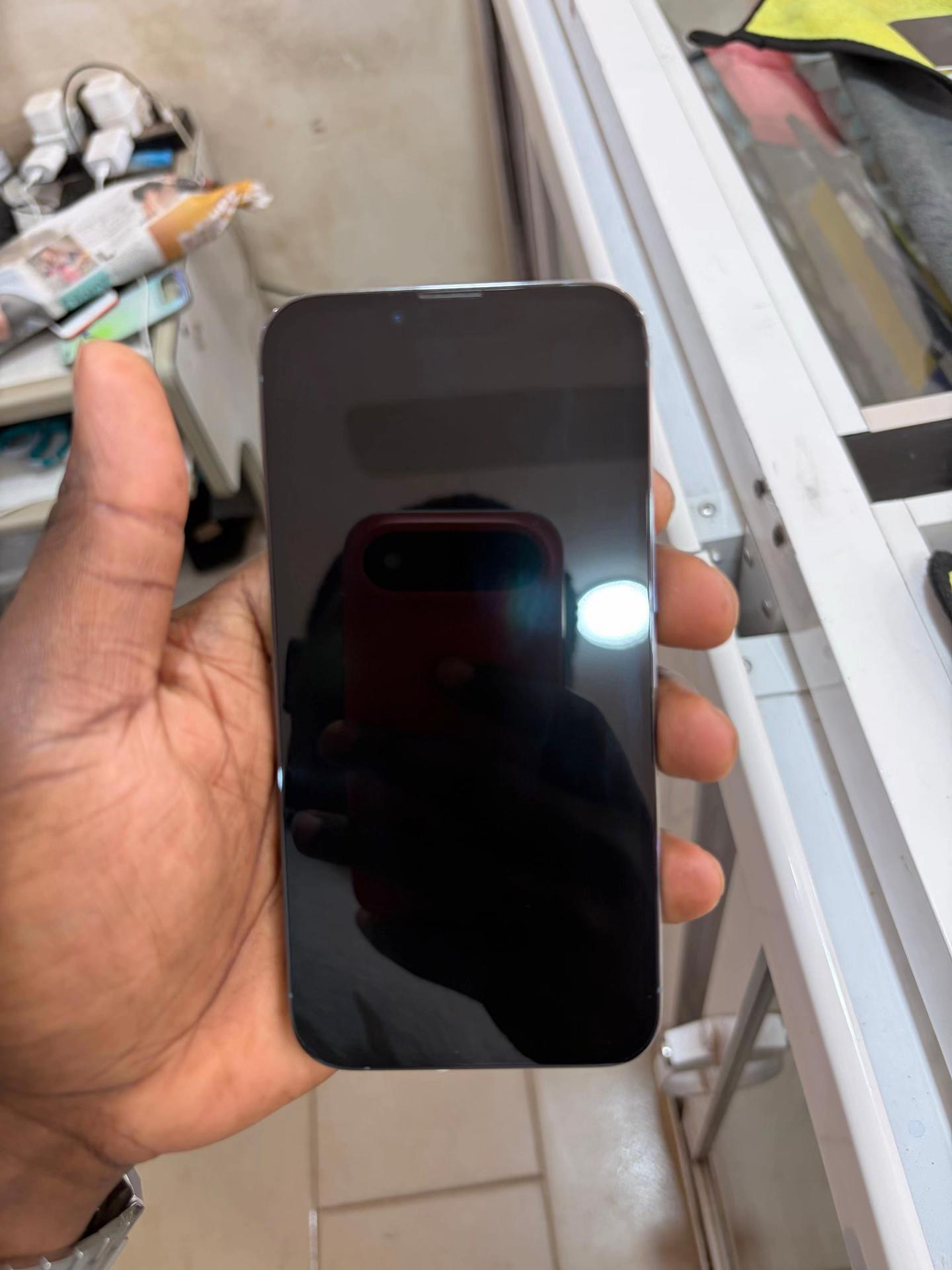 @Lil Susbi Apple Store