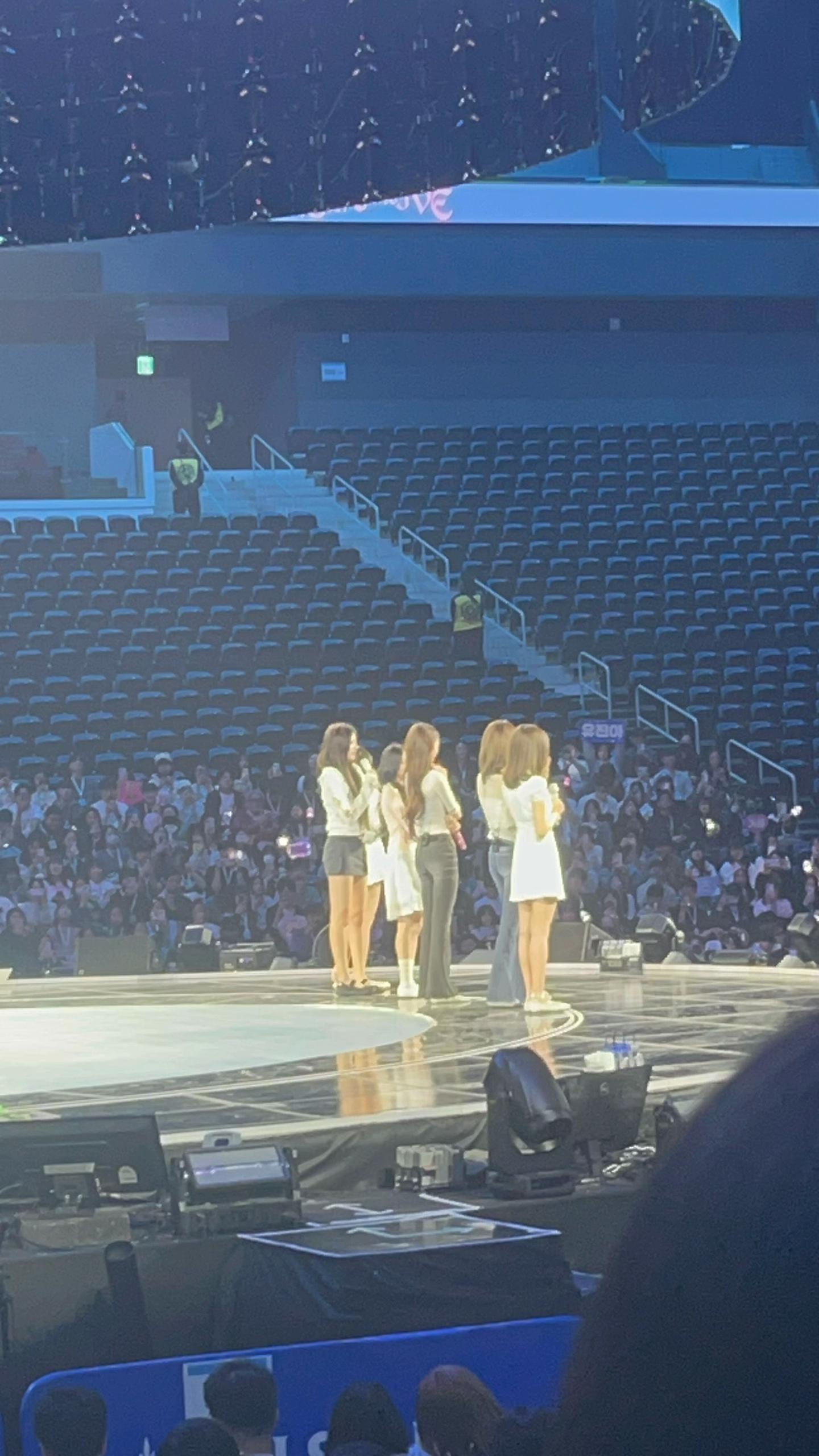 @아이브 1호팬༘˚⋆𐙚。🤍ྀི