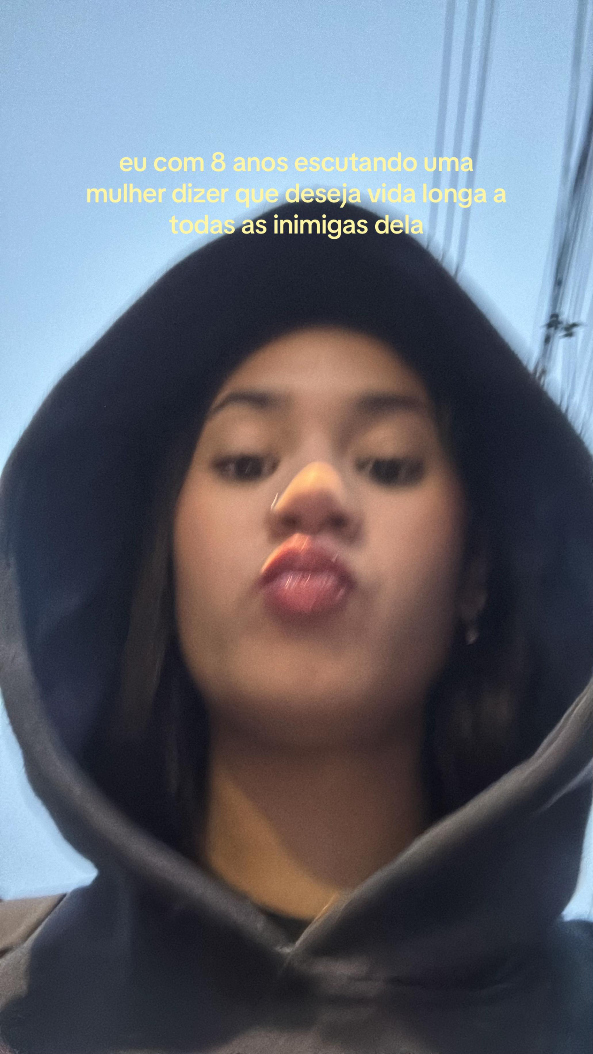 @Júlia secreta🕵️♂️