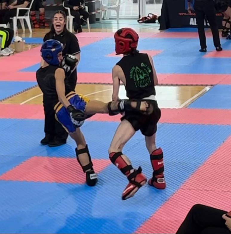 @C R I 🥊