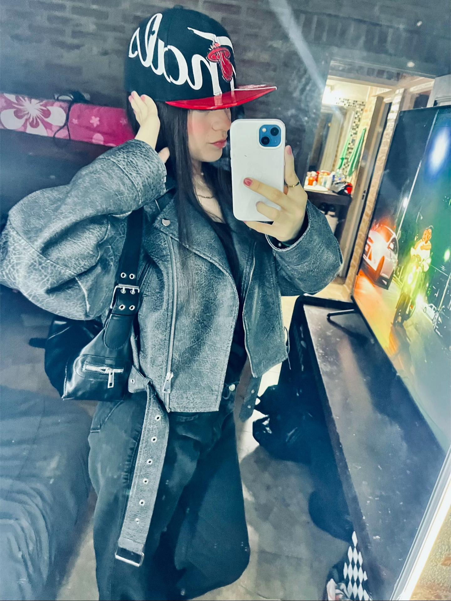 @zahiraocaranza._