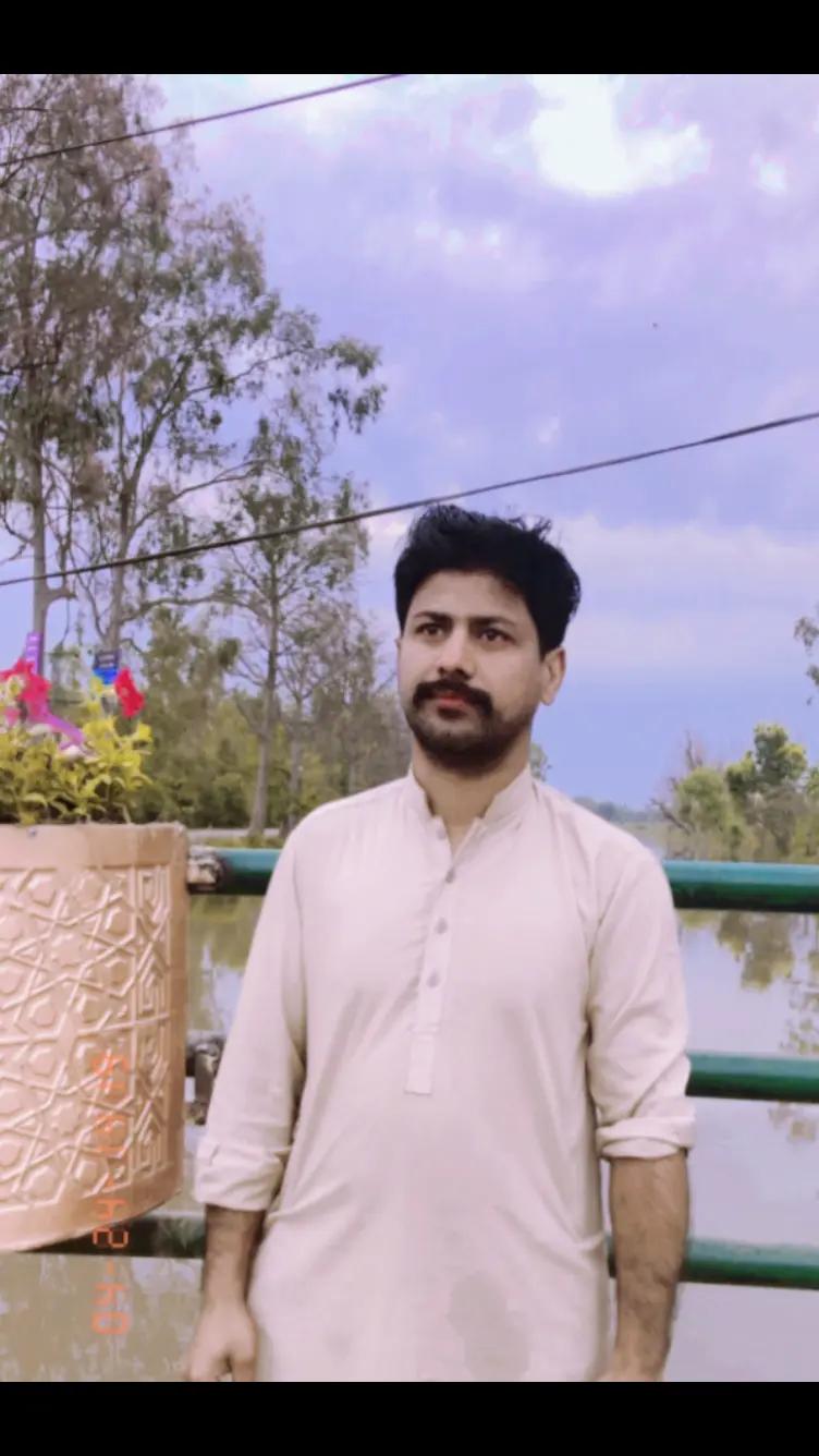 @👑 ملک بادشاہ 👑