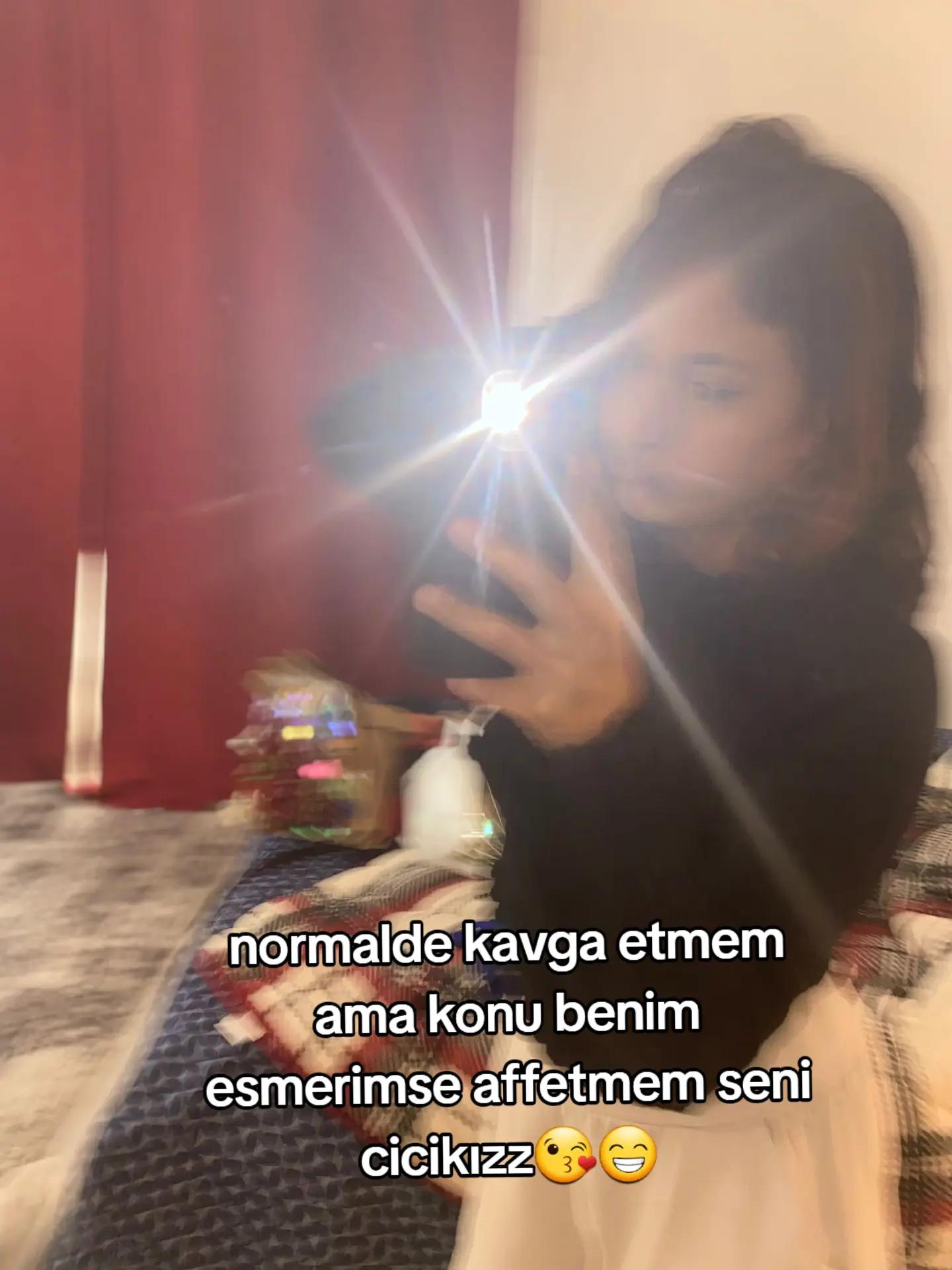 @Esmmerrrbombbaaa