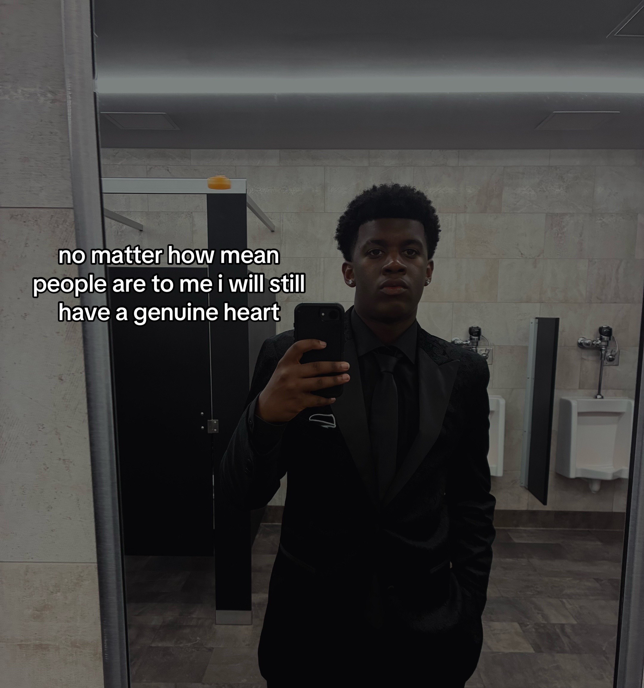@♱