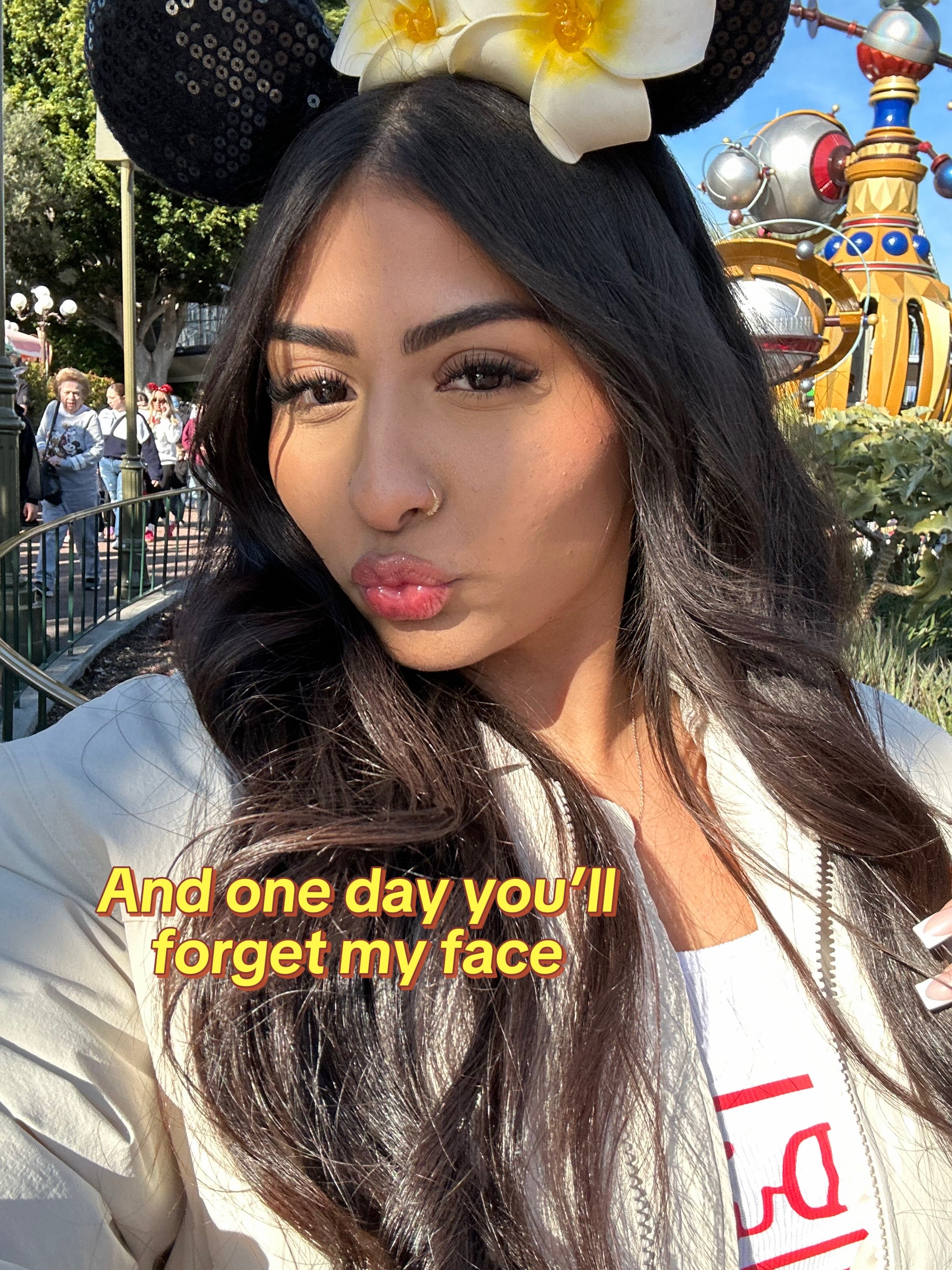 @justinesecret