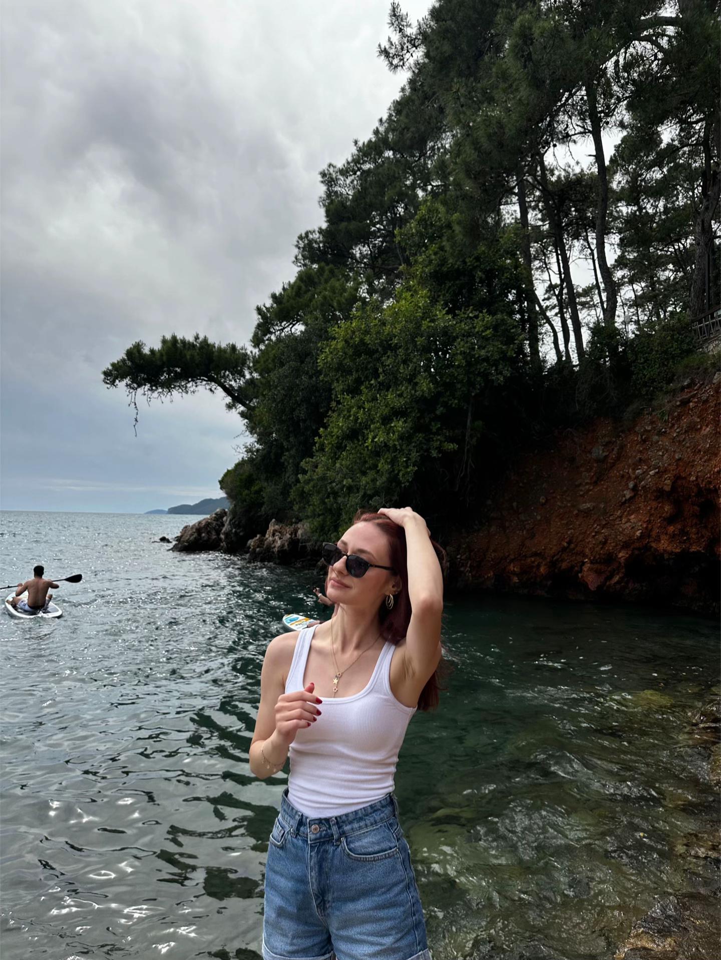 @Cansu