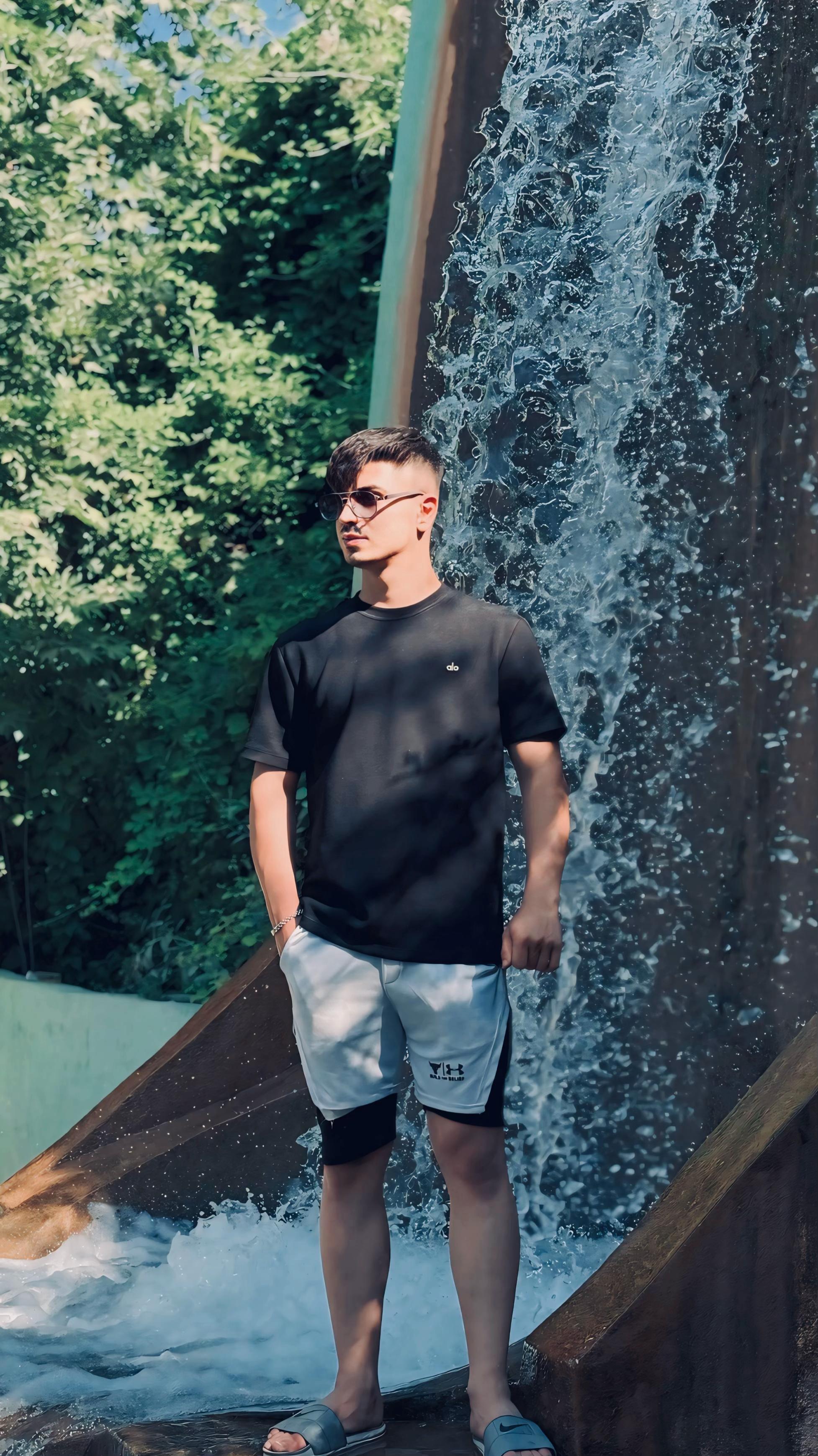 @𝐎𝐙𝐀𝐍 𝐎𝐅𝐋𝐀𝐒𓃭