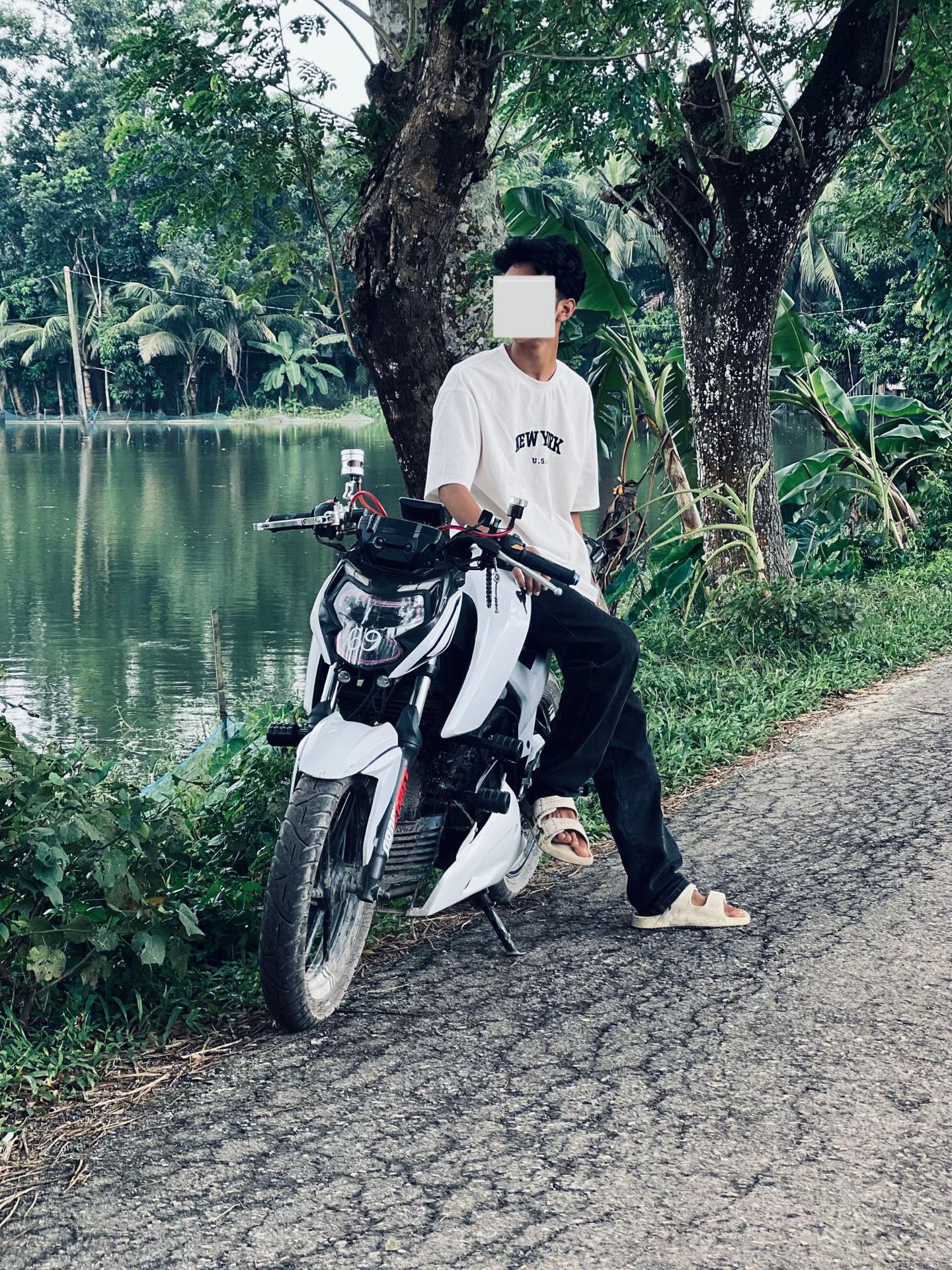 @𝙷𝚢𝚙𝚎𝚛𝟼𝟿🐍
