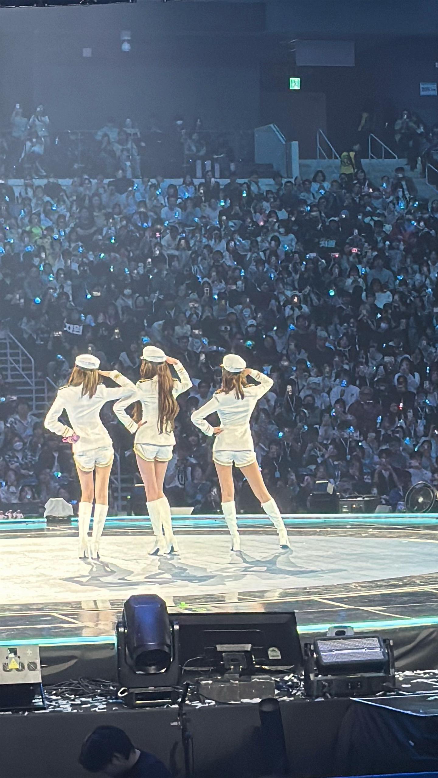 @아이브 1호팬༘˚⋆𐙚。🤍ྀི