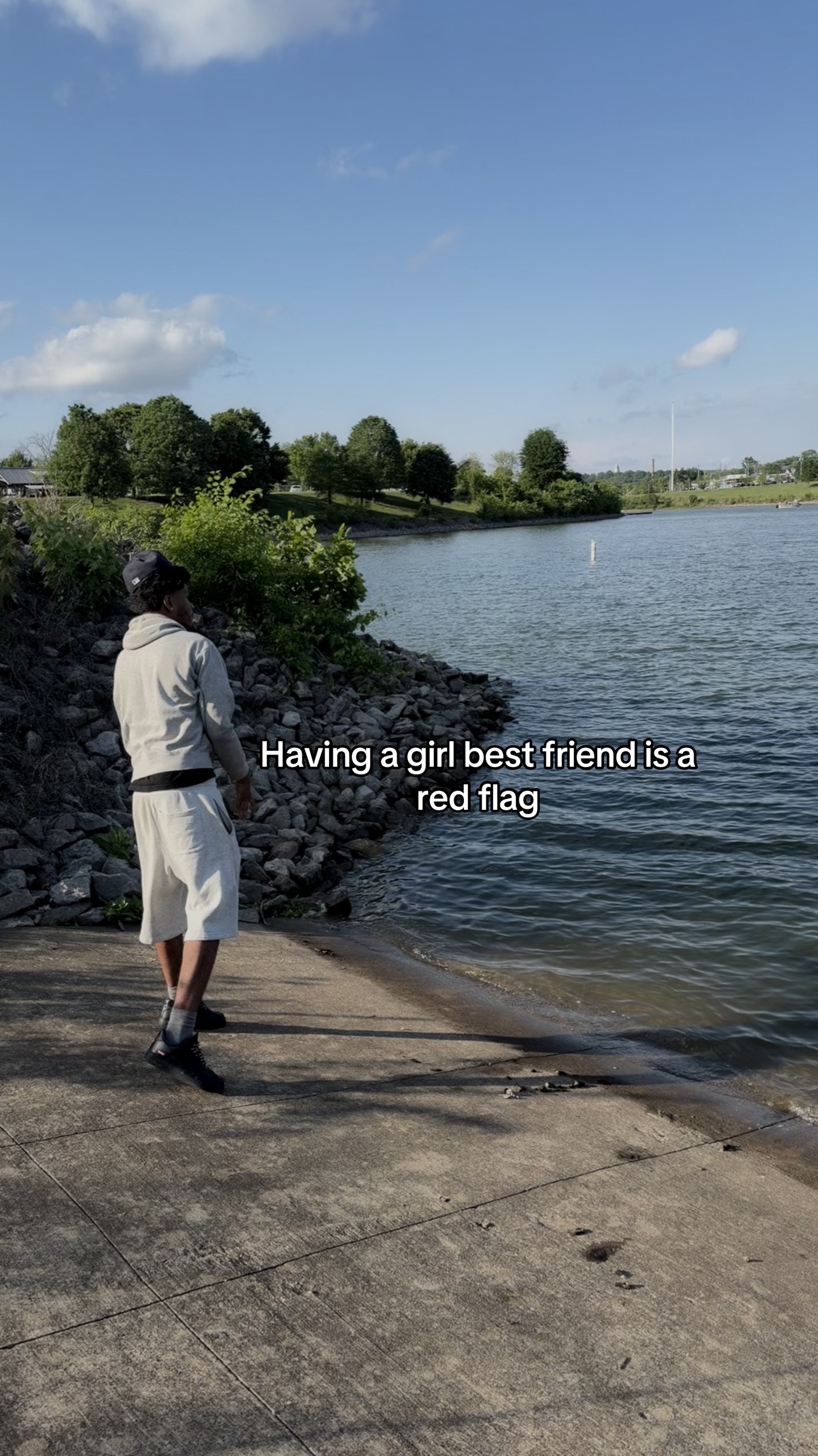 @⃟