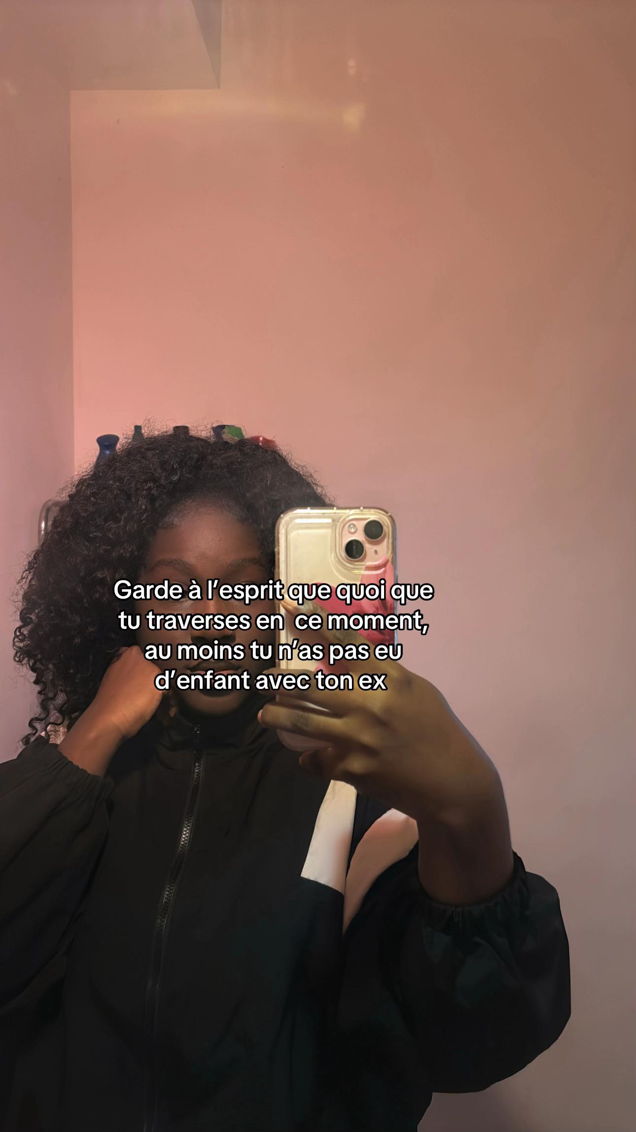 @CHLO&Eacute;EE 💕🇨🇲
