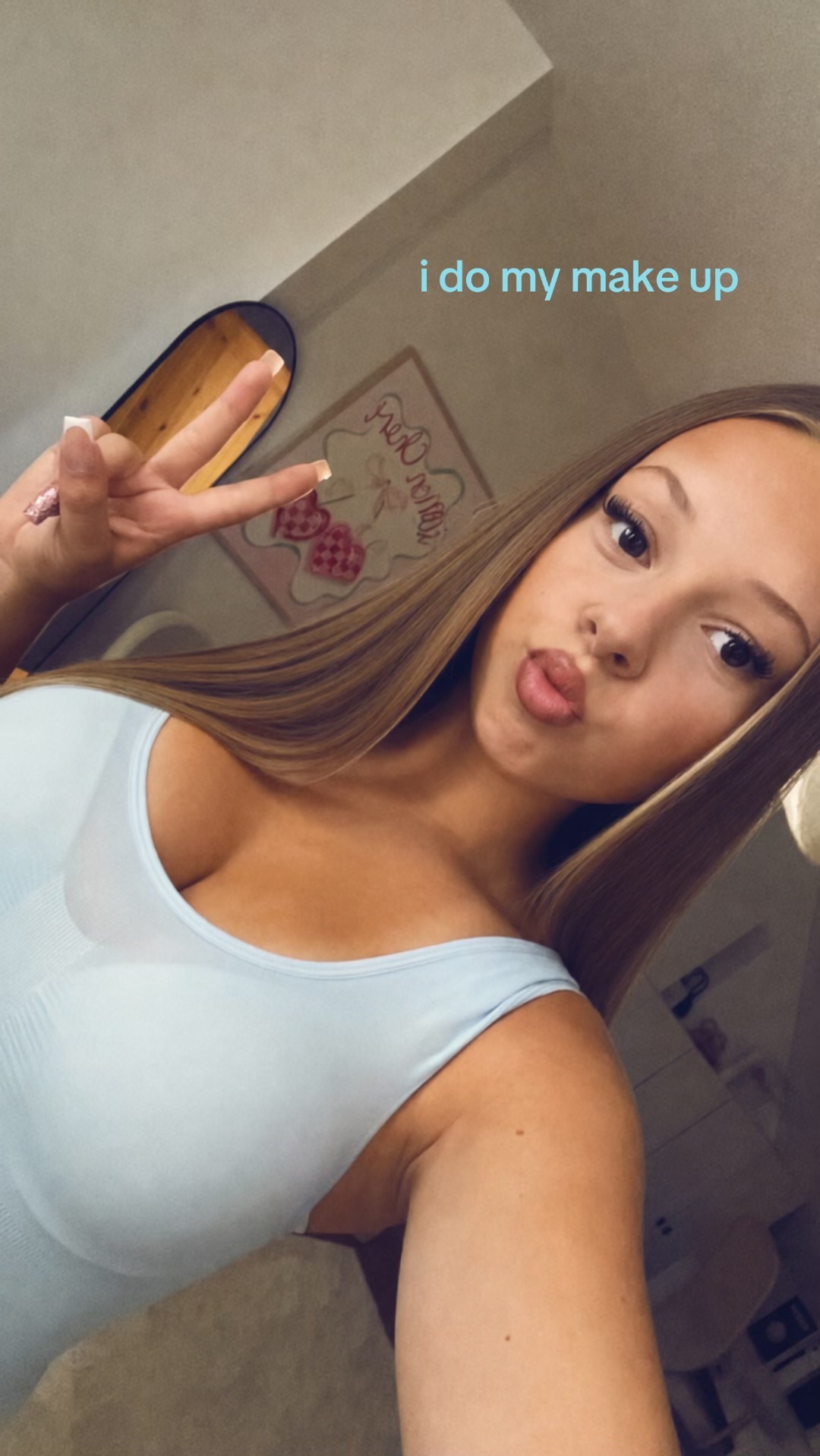 @𝐞𝐦𝐢𝐥𝐲𝐞𝐱𝐜𝐡𝐚𝐧𝐠𝐞𝟐𝟕