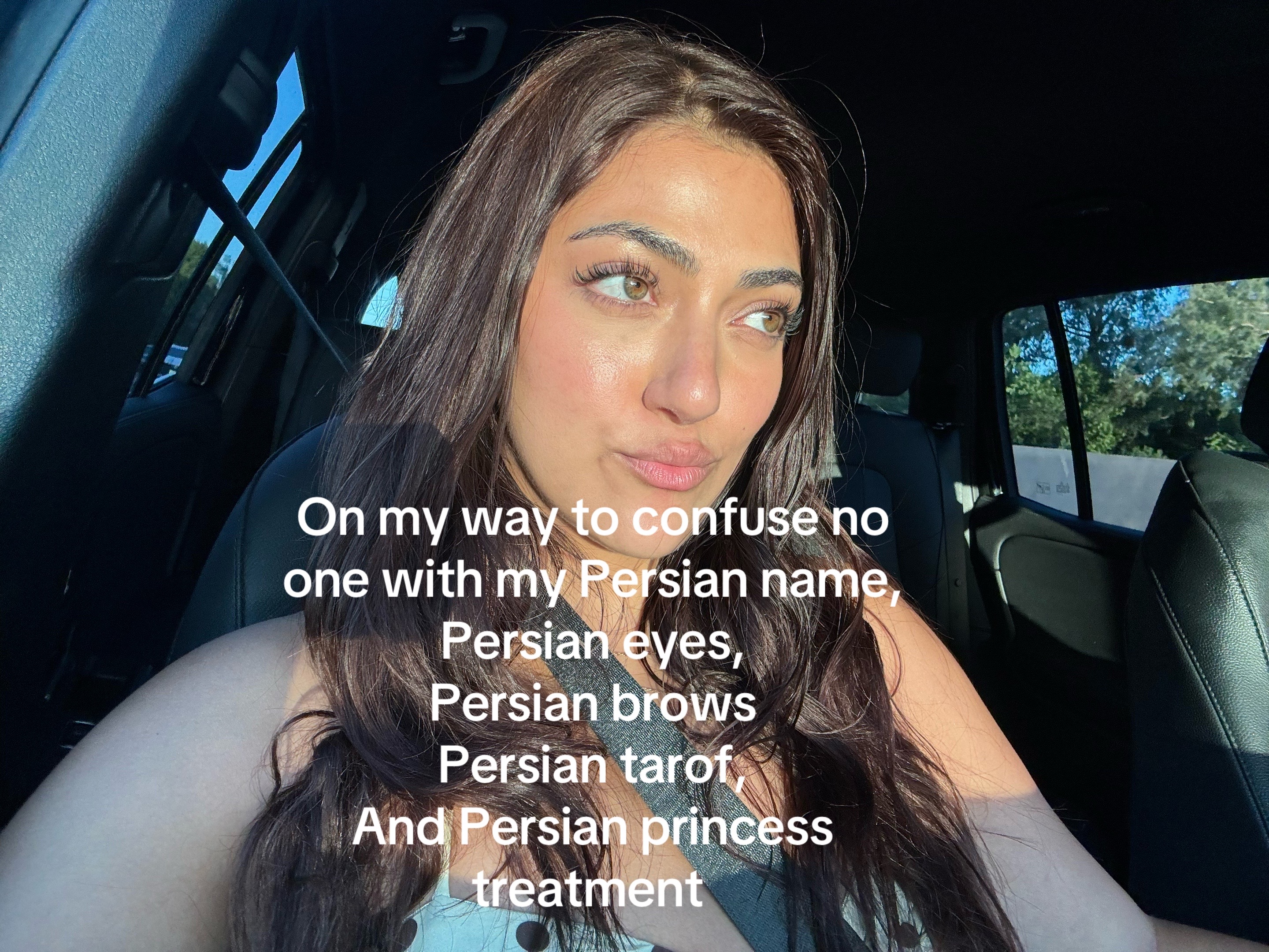@Tina Angelina| UGC