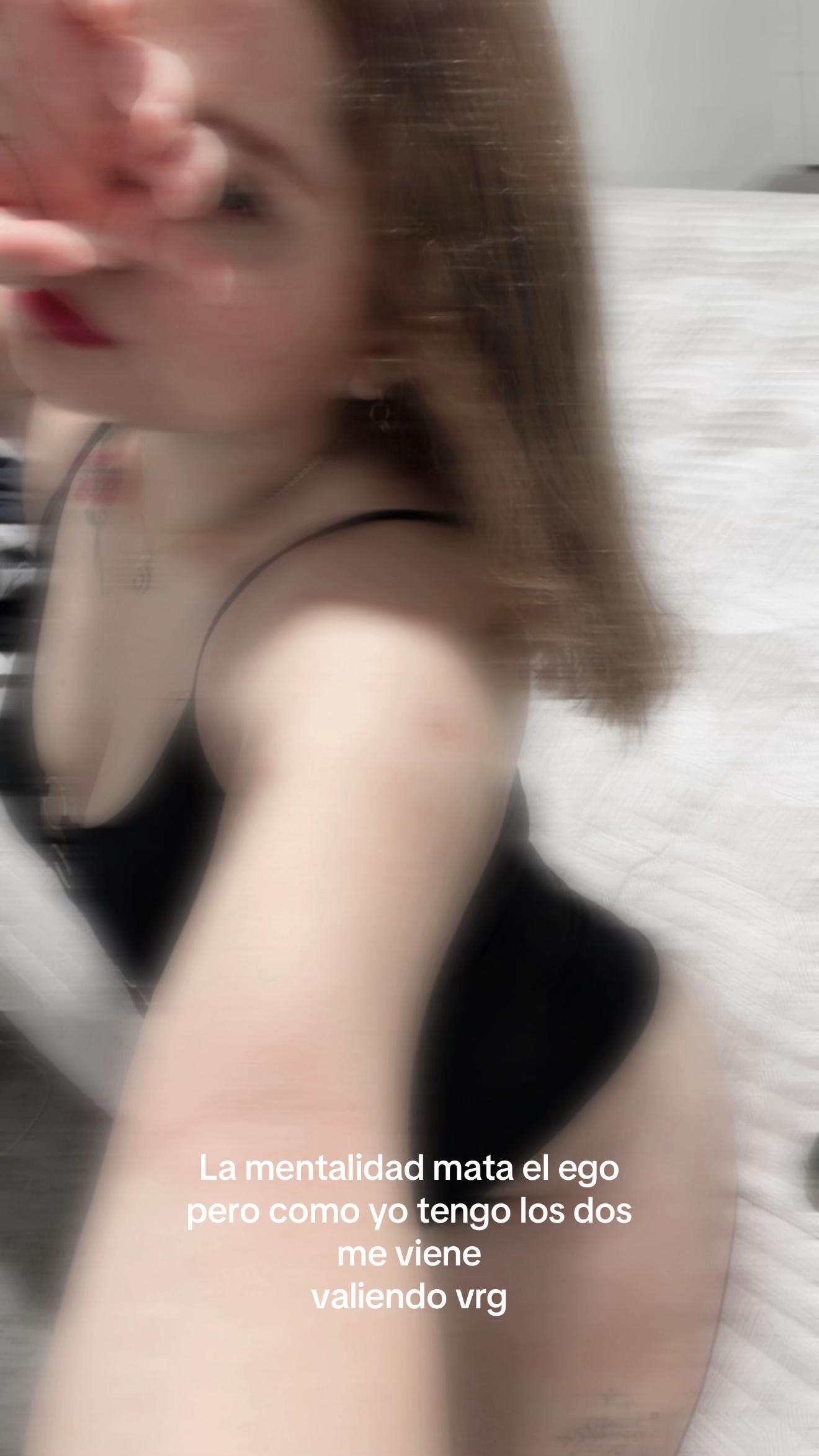 @𝑬𝒔𝒎𝒚💋