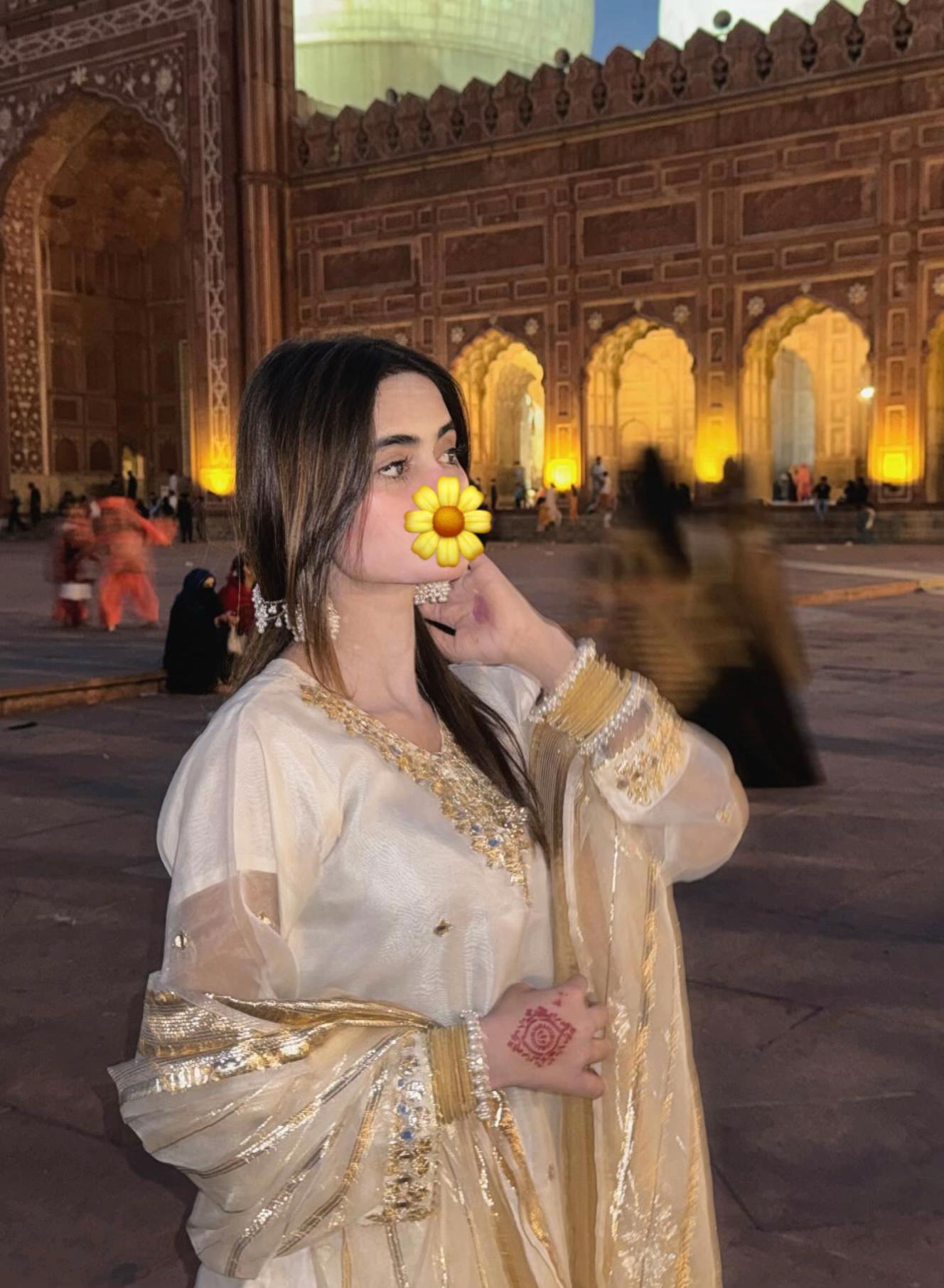 @🦋 ＥＳＨＡＬ 🧚&zwj;♀️