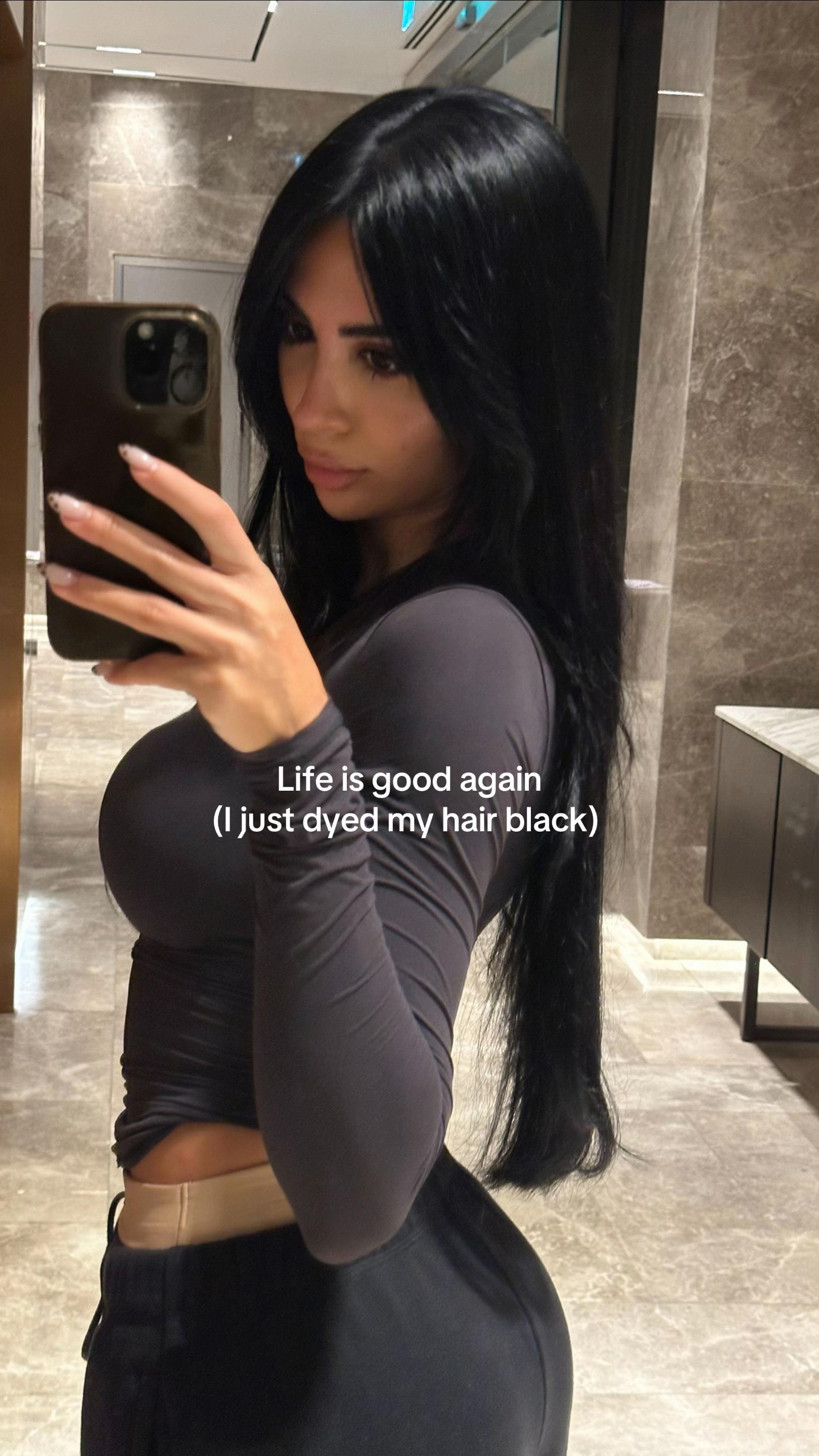 @sasiaschwzl