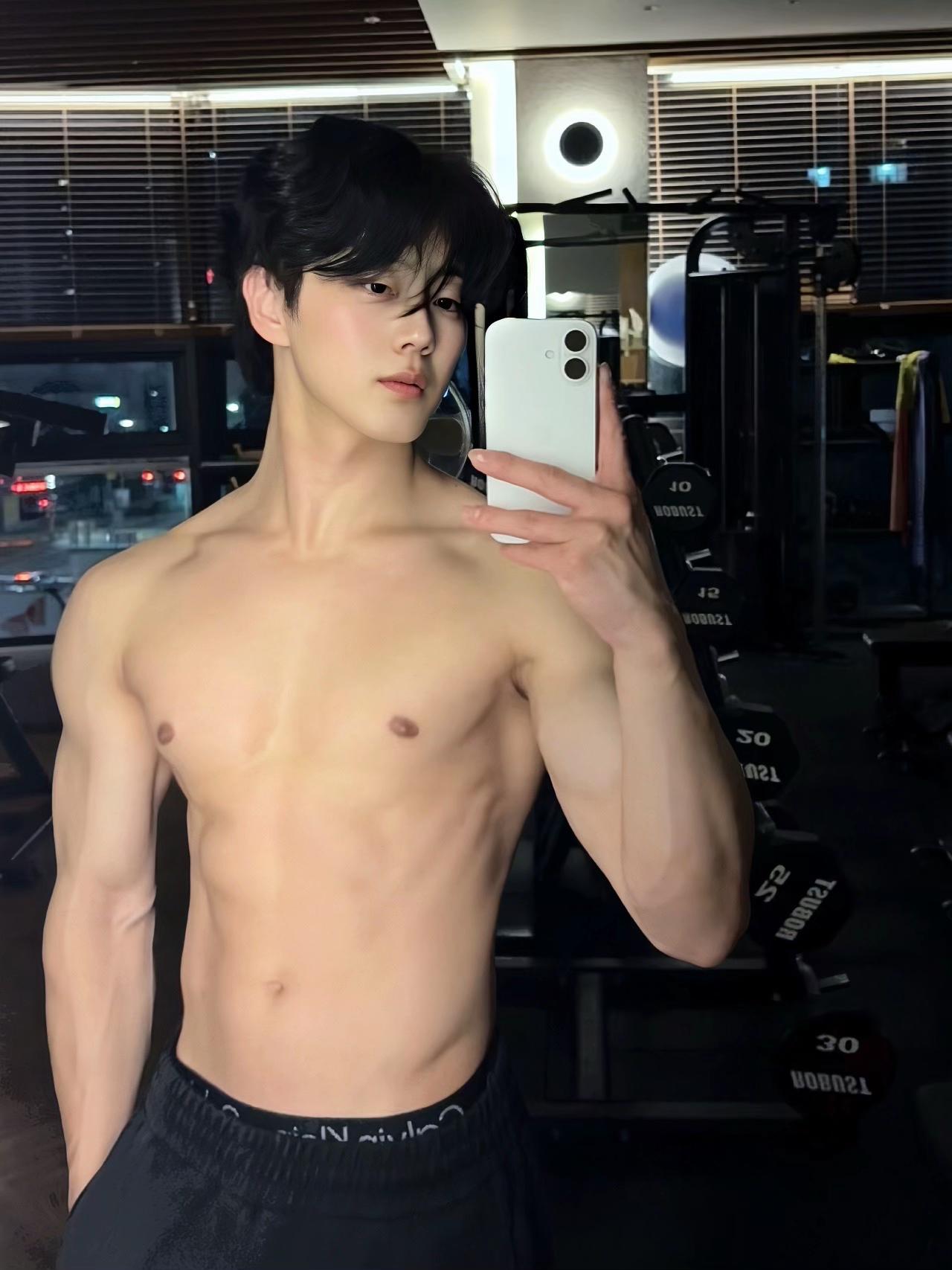 @chan_bro11