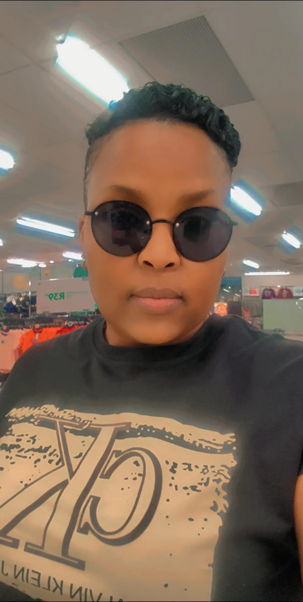 @TeeTee8