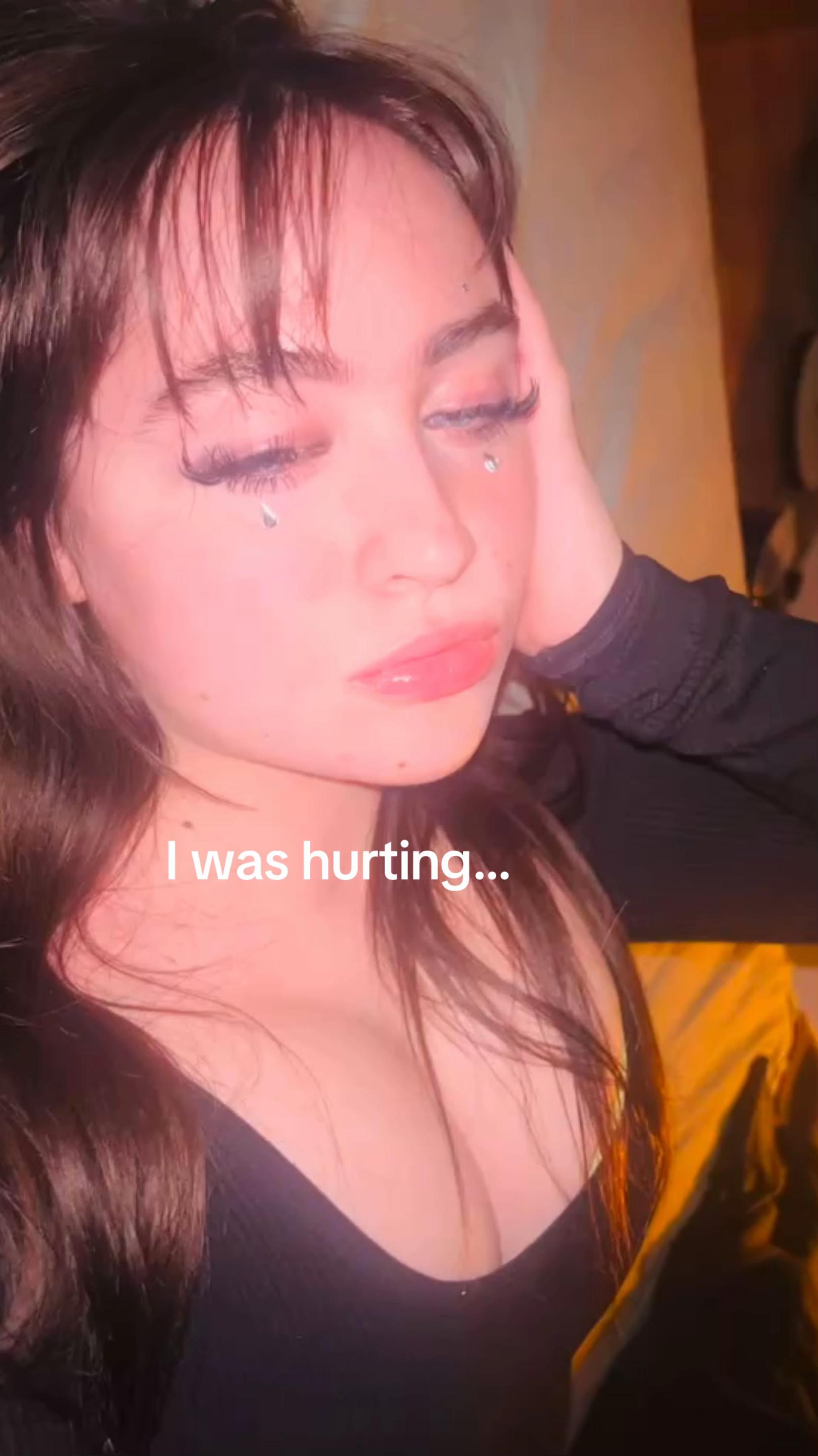 @𝔲𝔷𝔟𝔢𝔨 𝔡𝔬𝔩𝔩