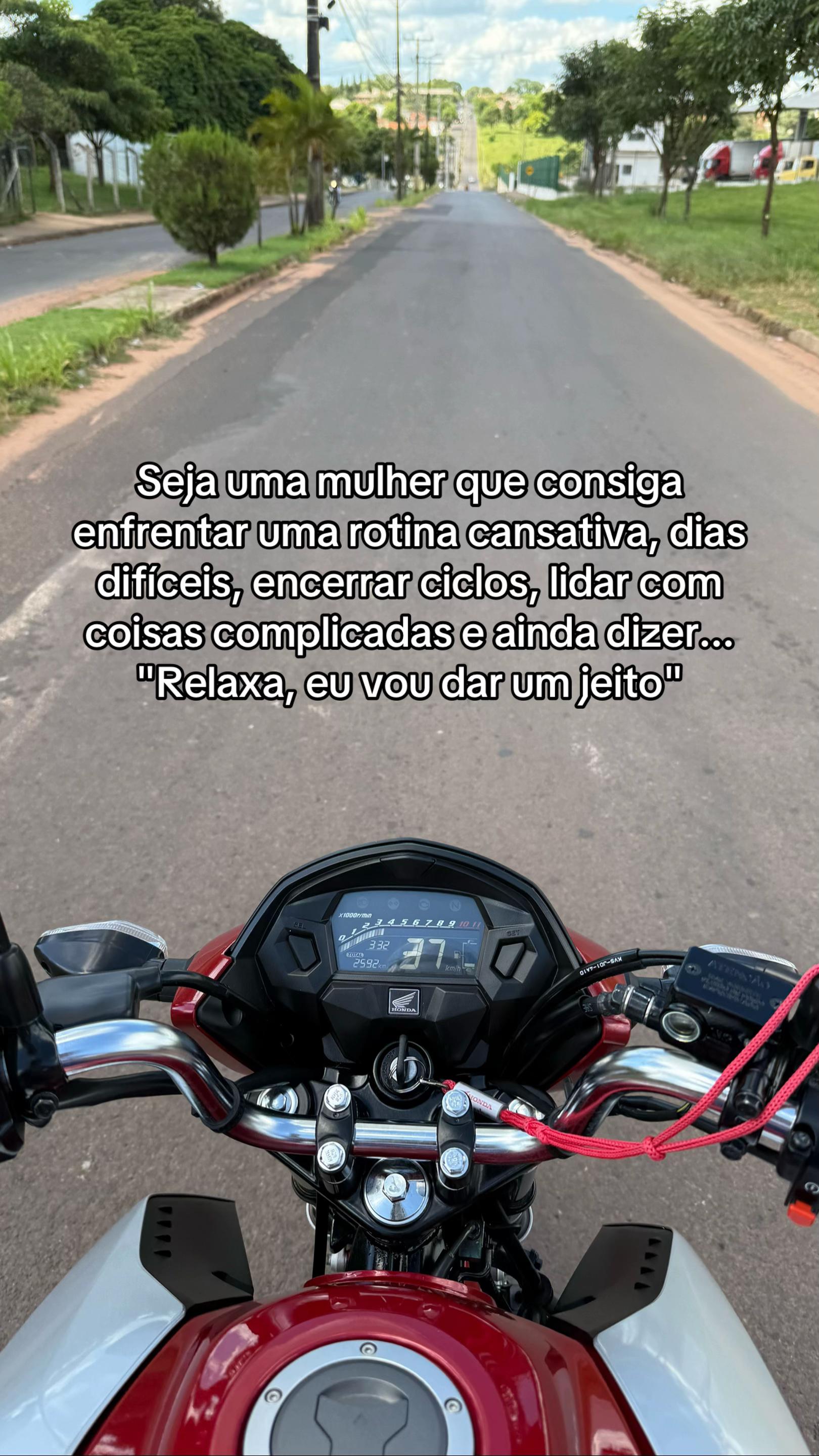 @_emanuellycarolina