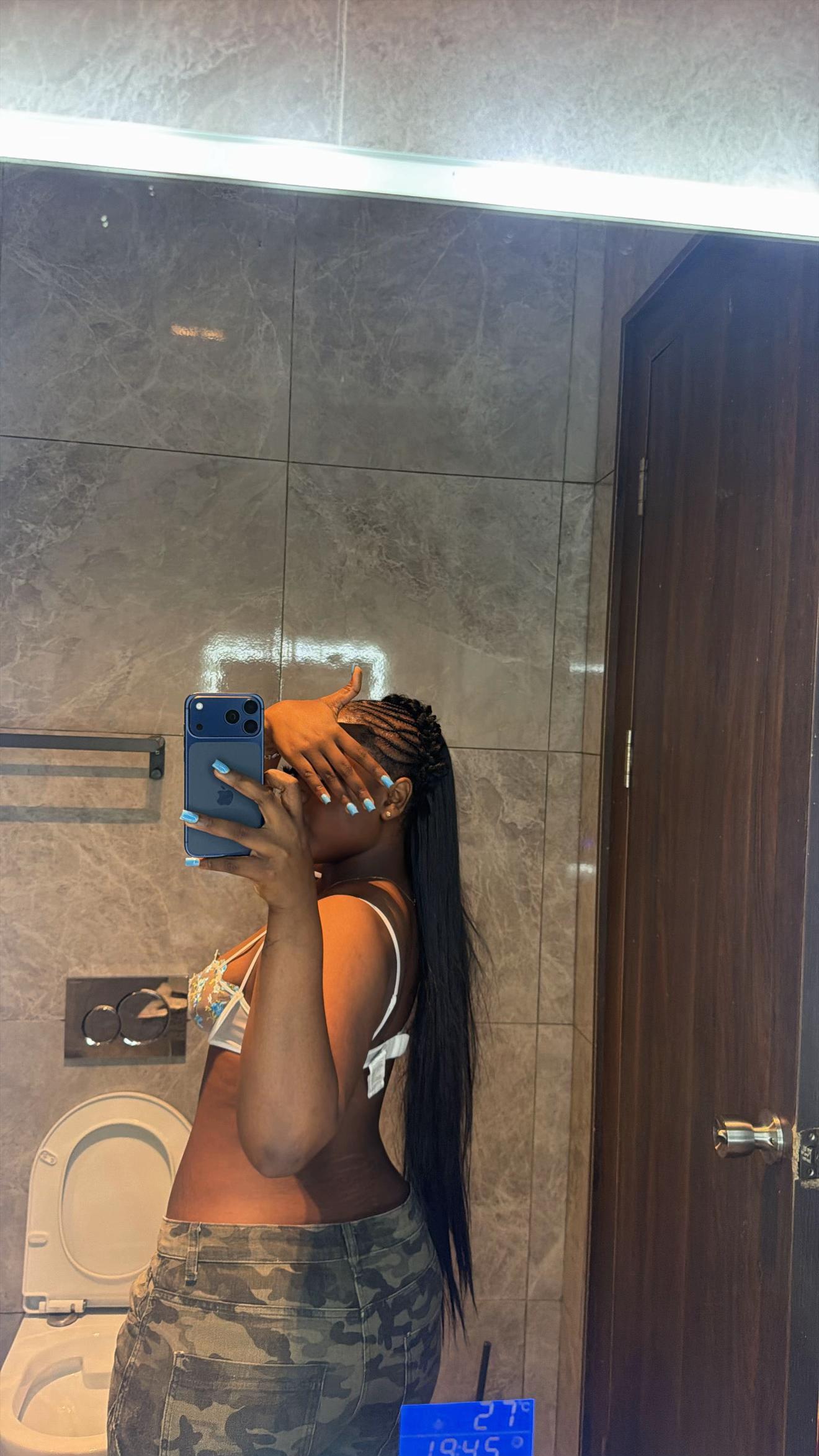 @R🎱nnię.ꨄ