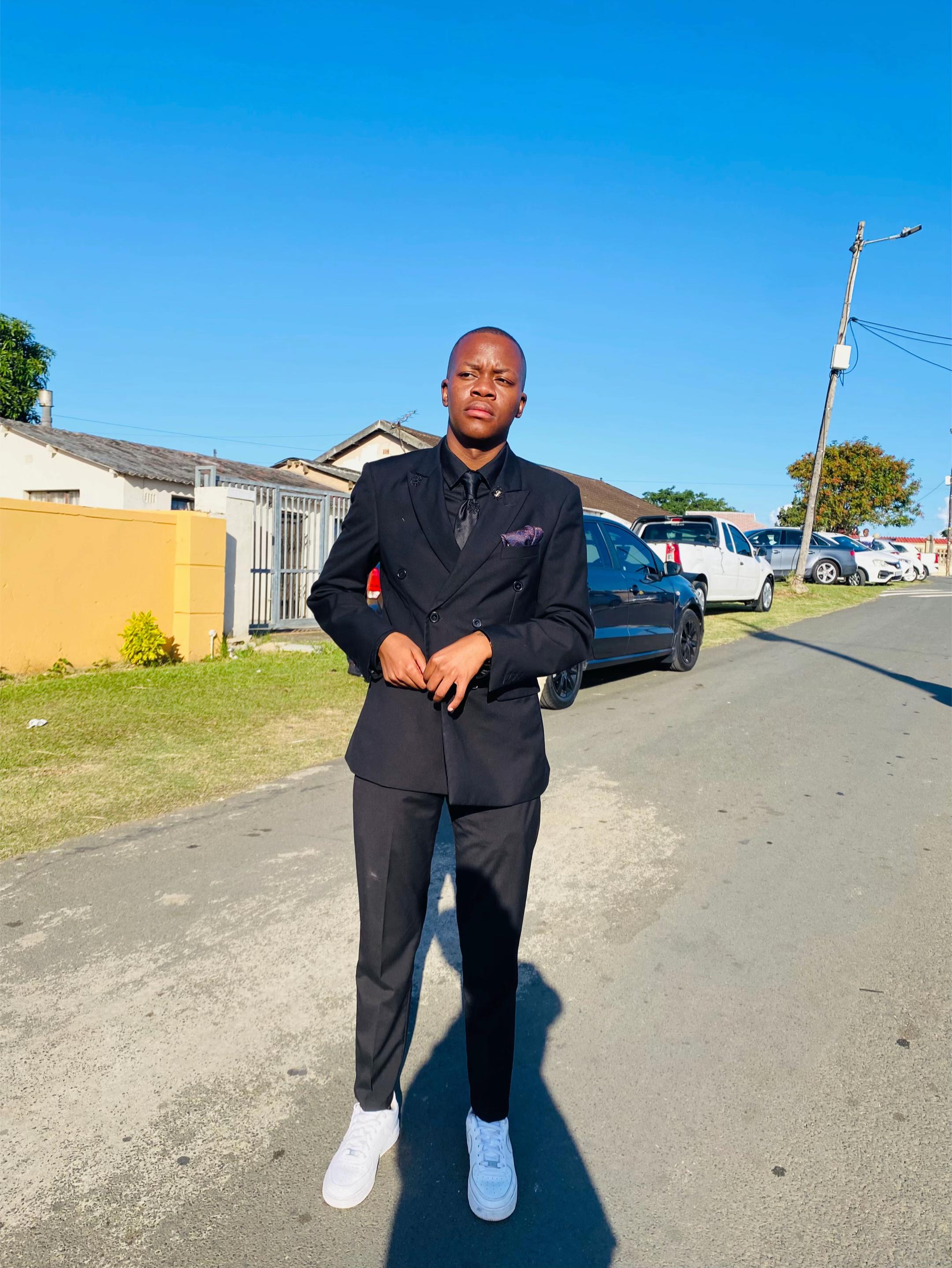 @NKOSANA 🌊