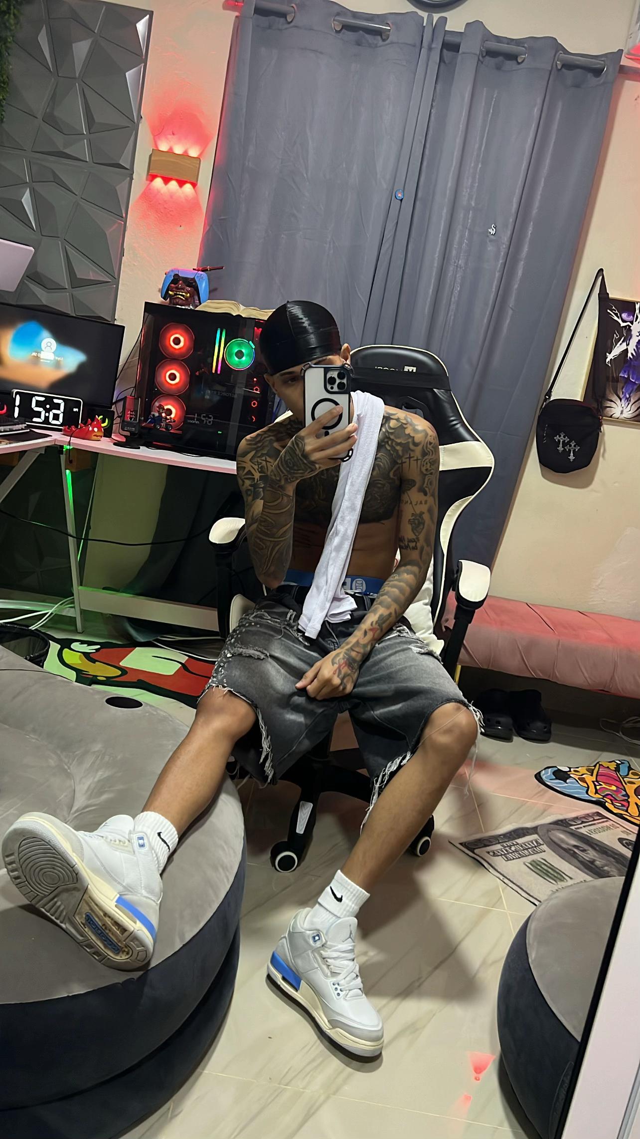 @Dairon