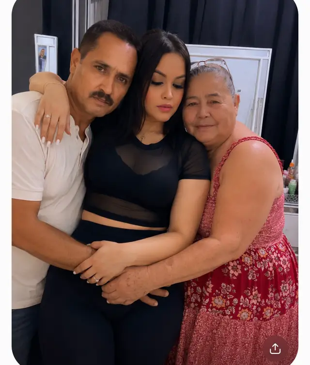 @𝓢𝓪𝓲𝓭𝔂 𝓟𝓮̀𝓻𝓮𝔃 &hearts;️👸🏻