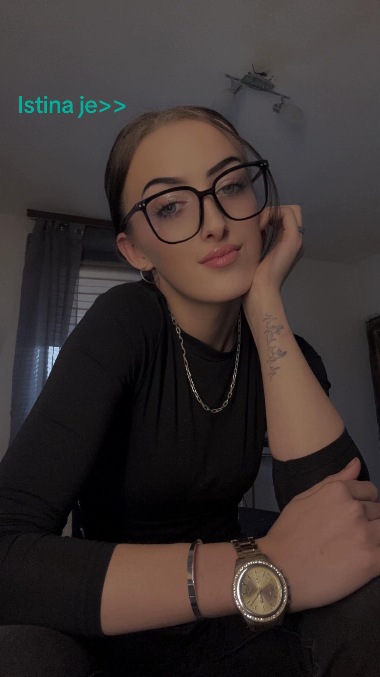 @Valentina Cota🌸
