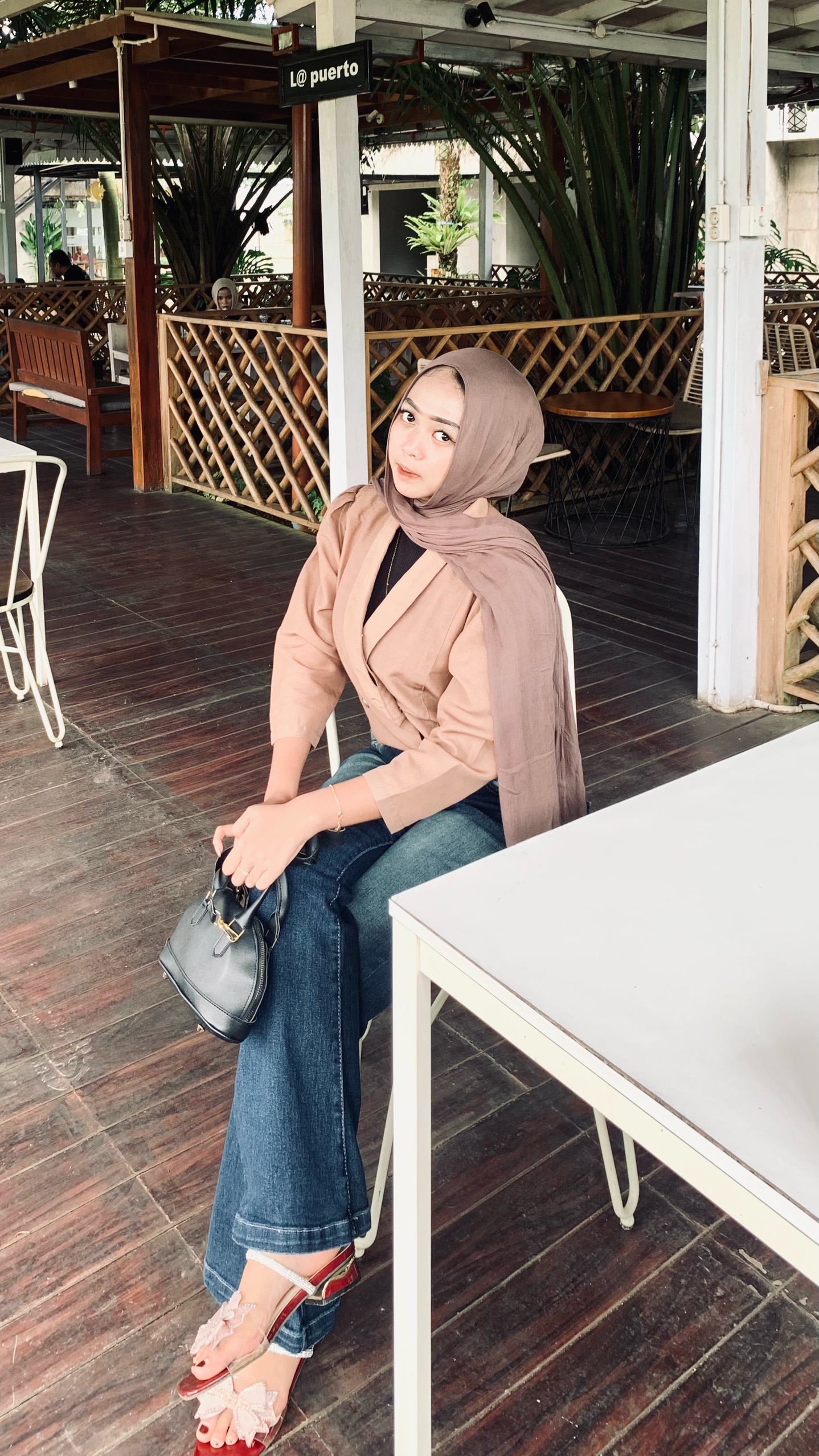 @nadiraainunnisaa