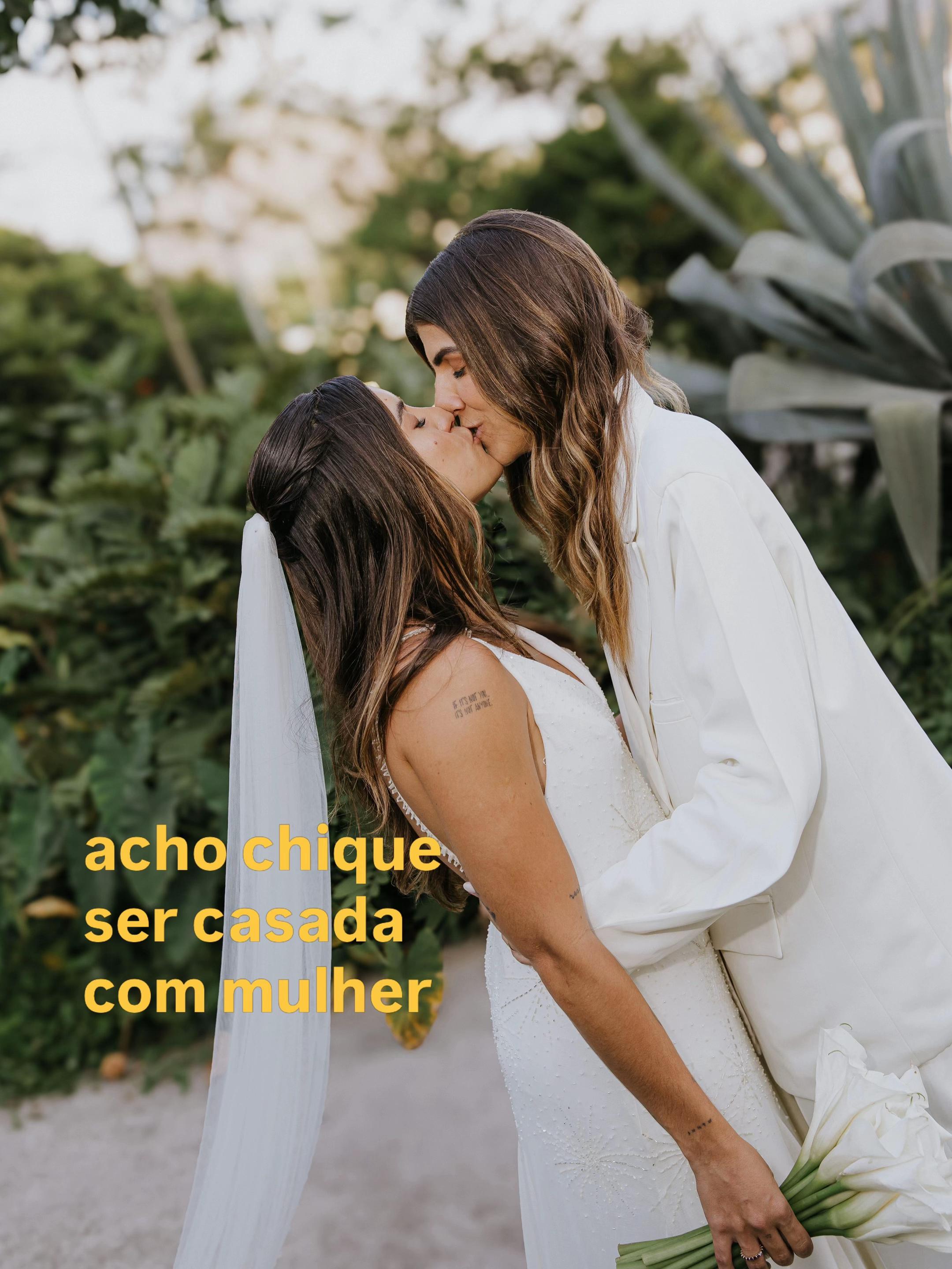 @Carolixas
