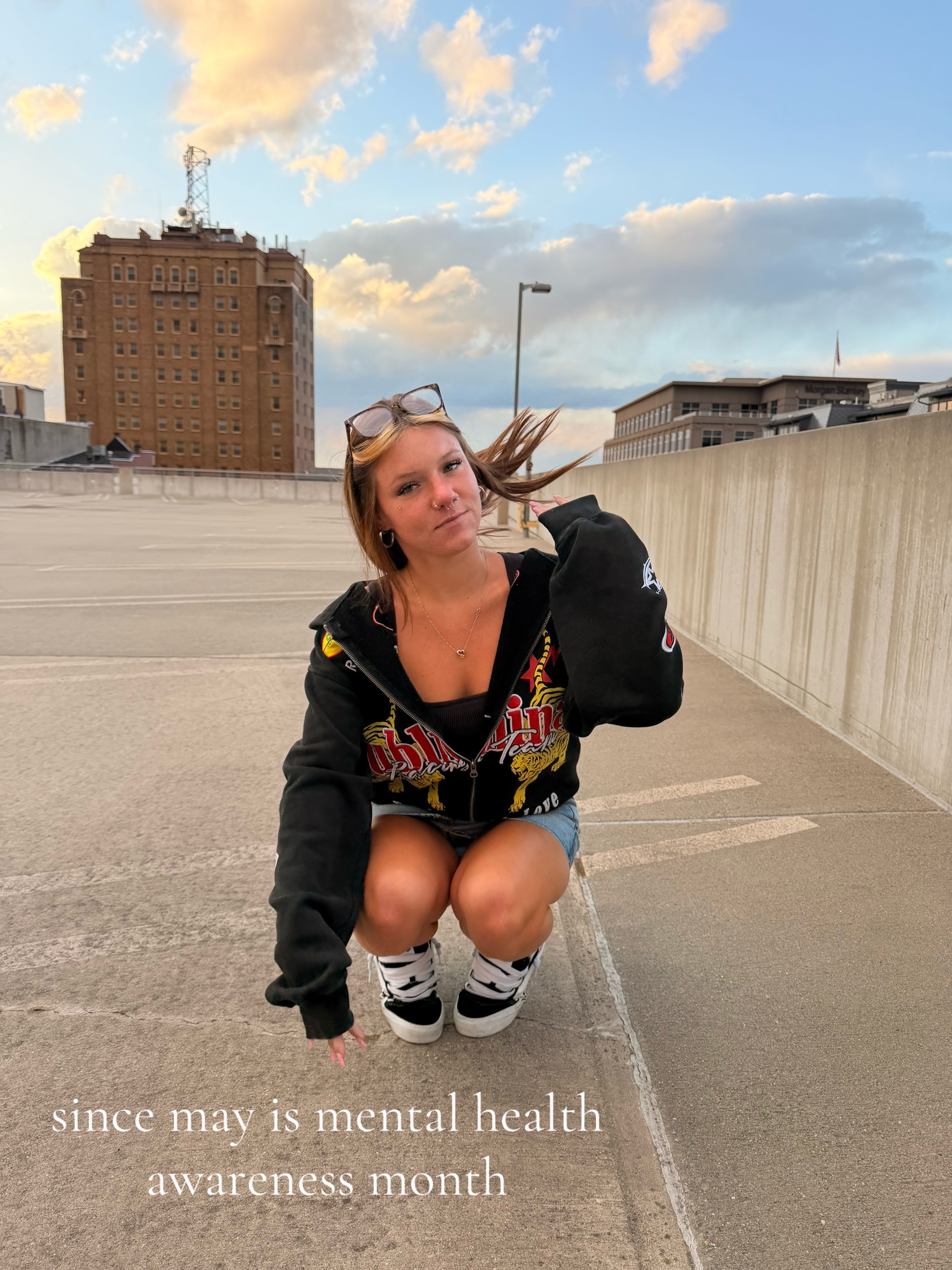 @moluvv4