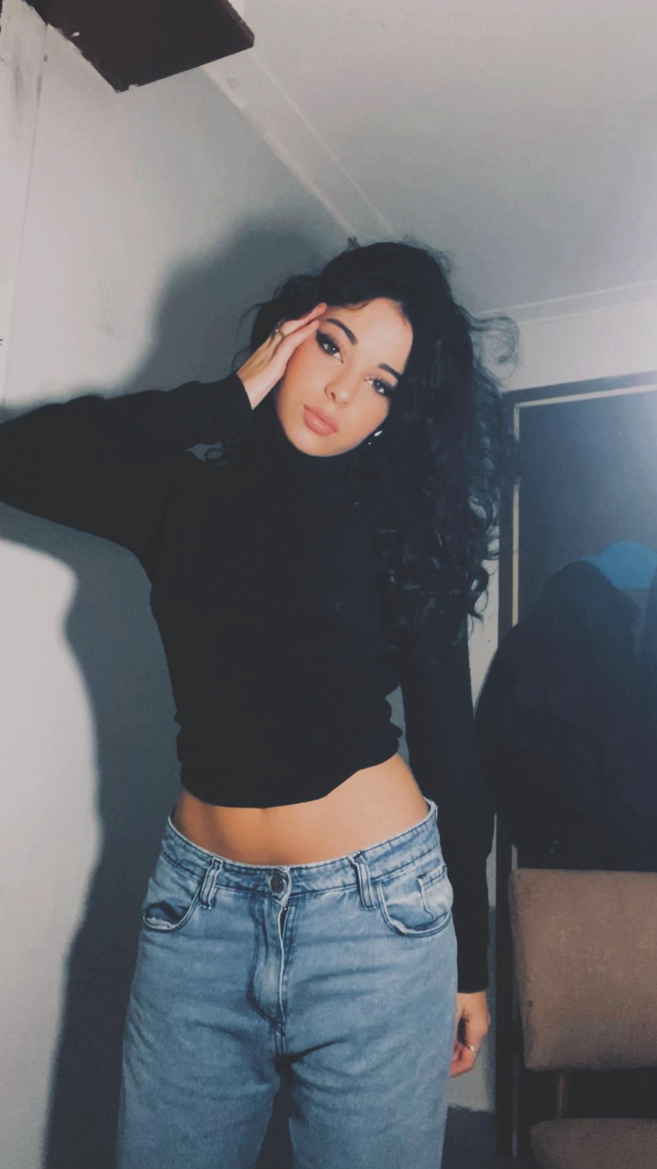 @SIMONA🖤