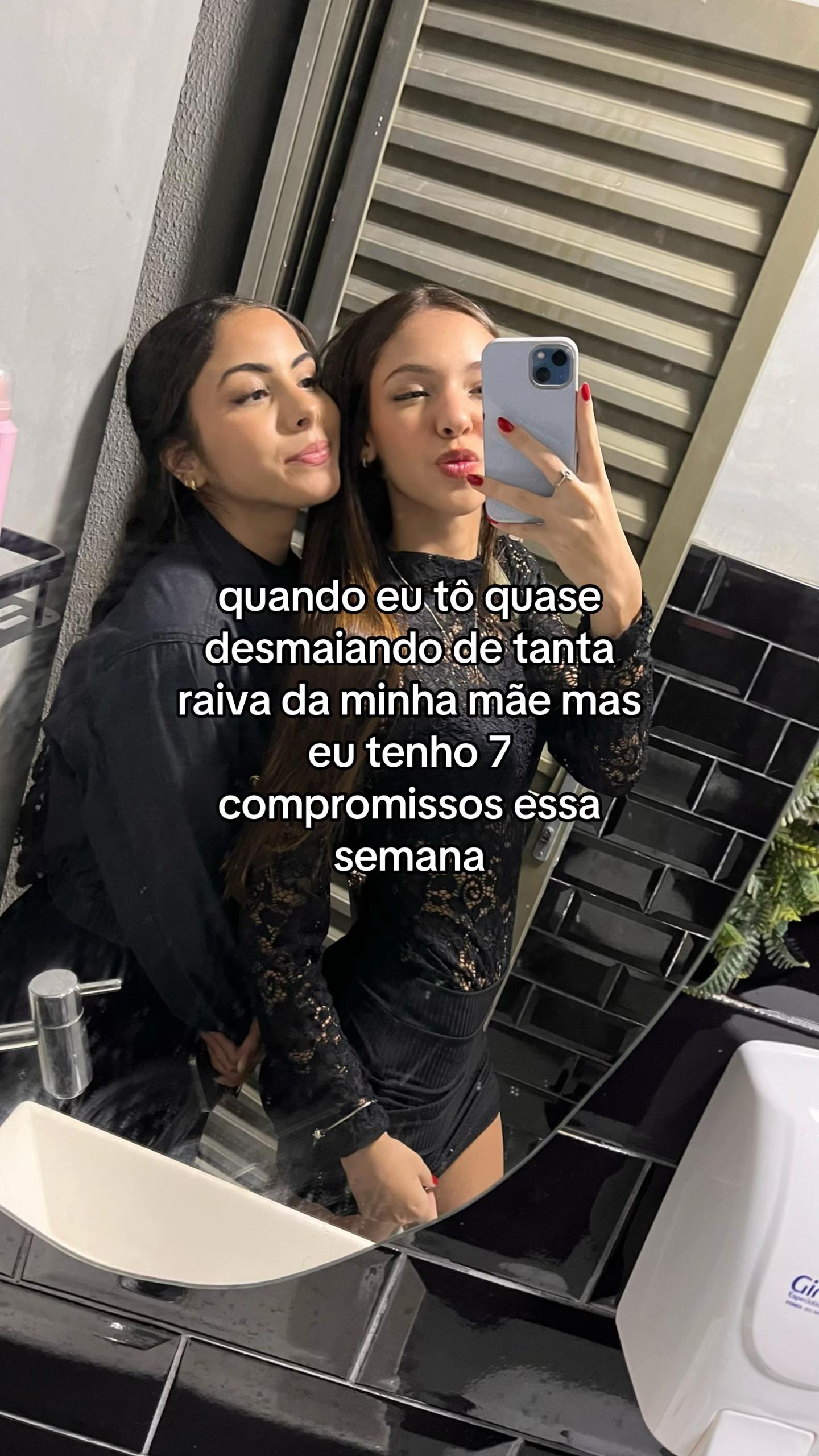 @bella
