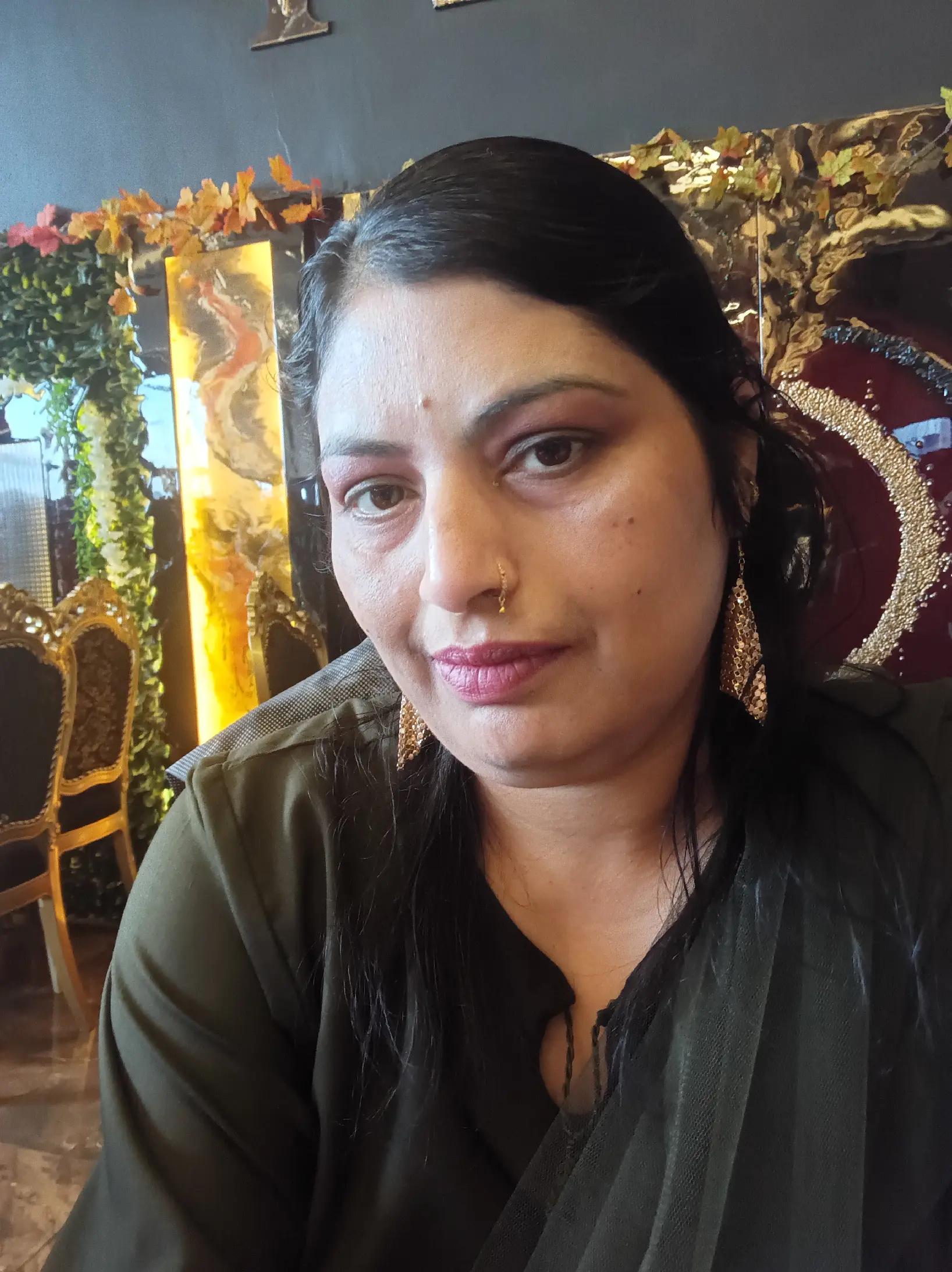 @Khalida Parveen