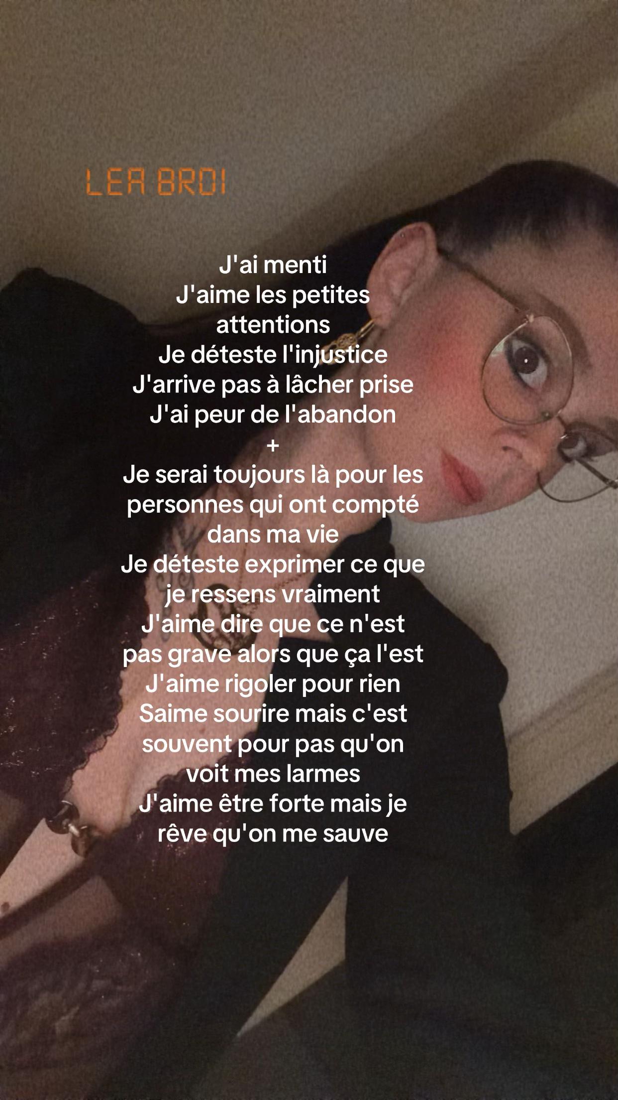 @leaenayajules