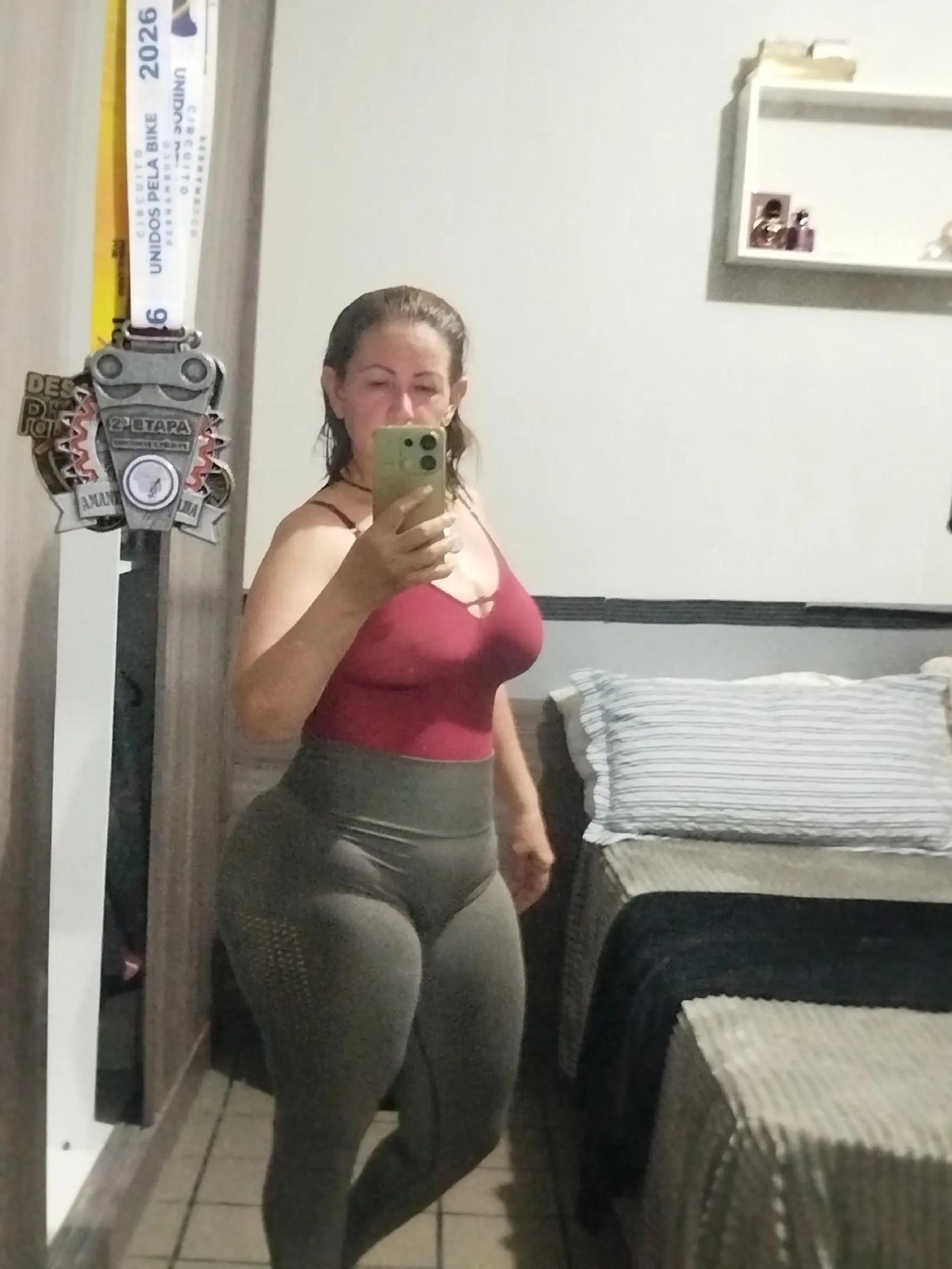 @suzycleiaferreira