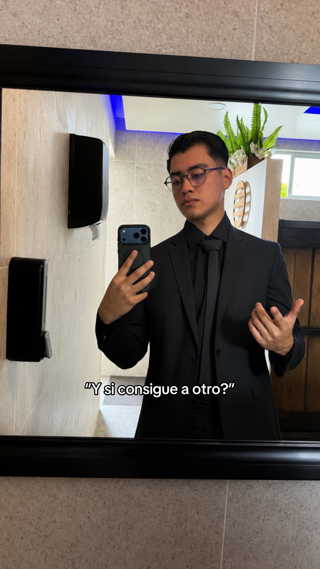 @ElJonas