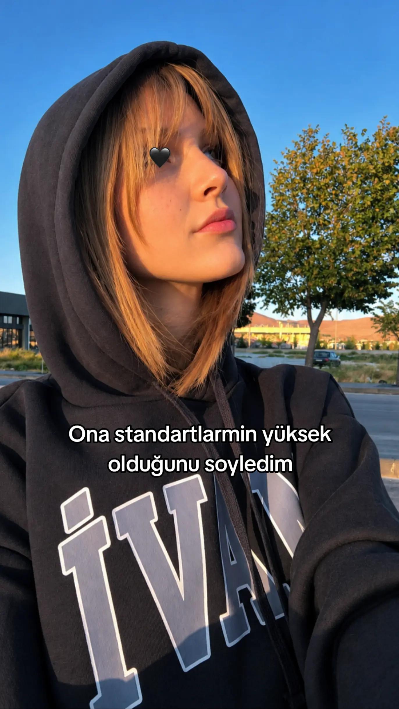 @🐩
