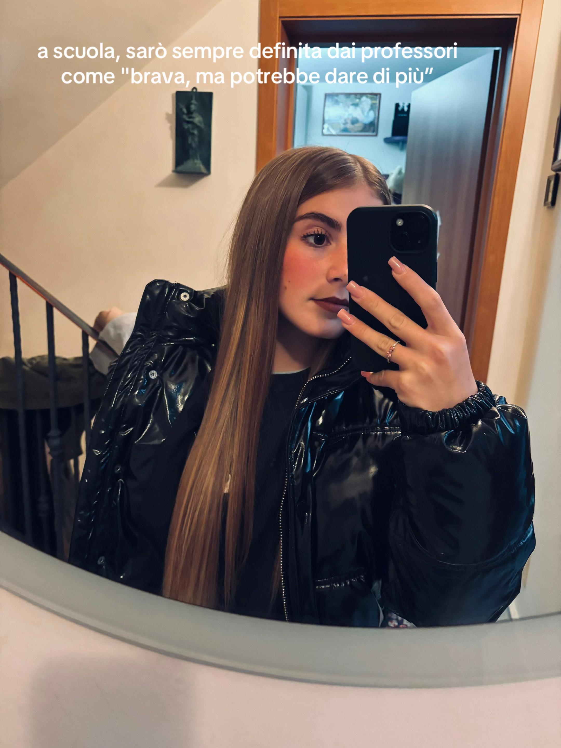 @Leana_sedici_