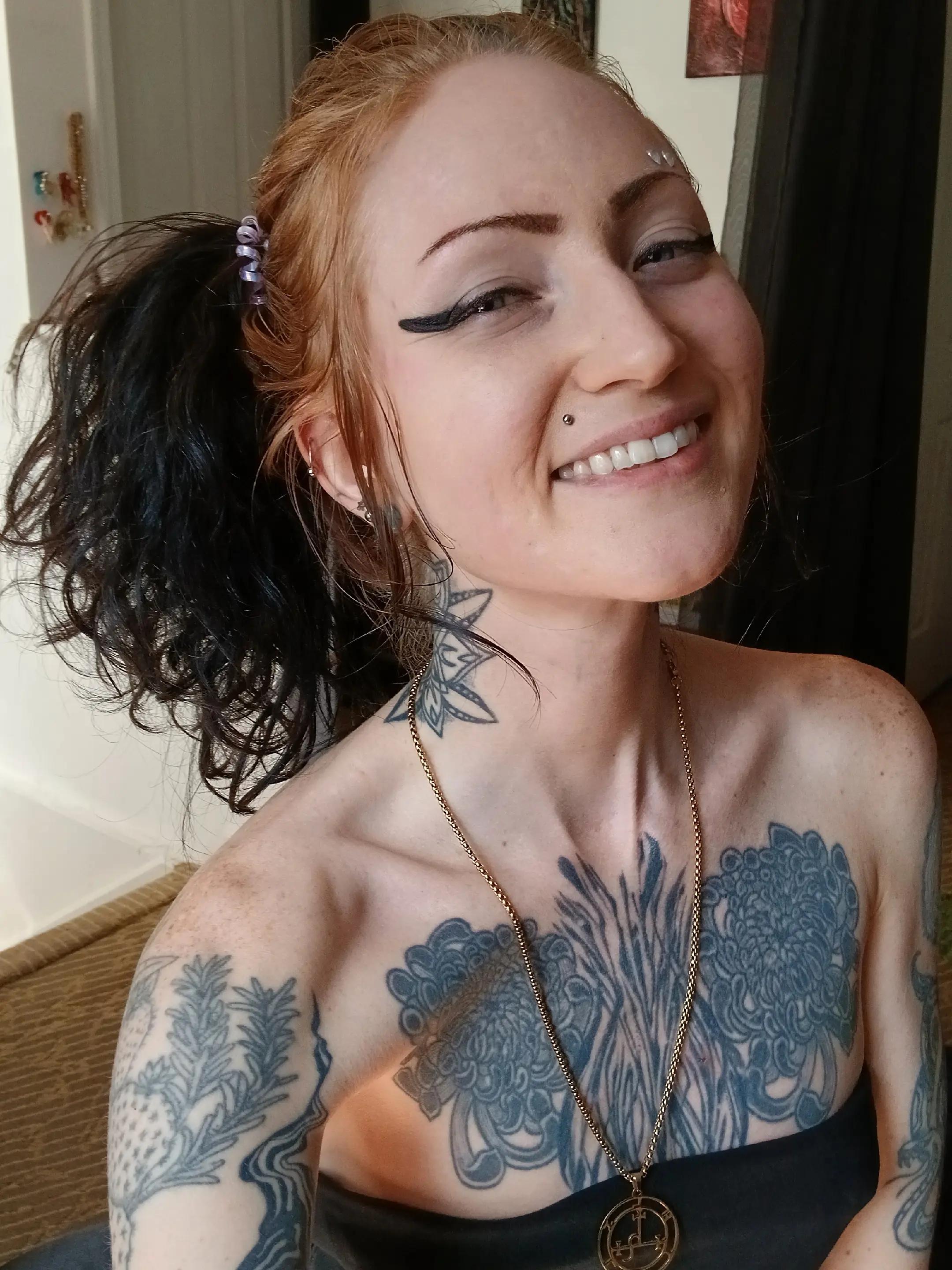 @ChloeAdrianne