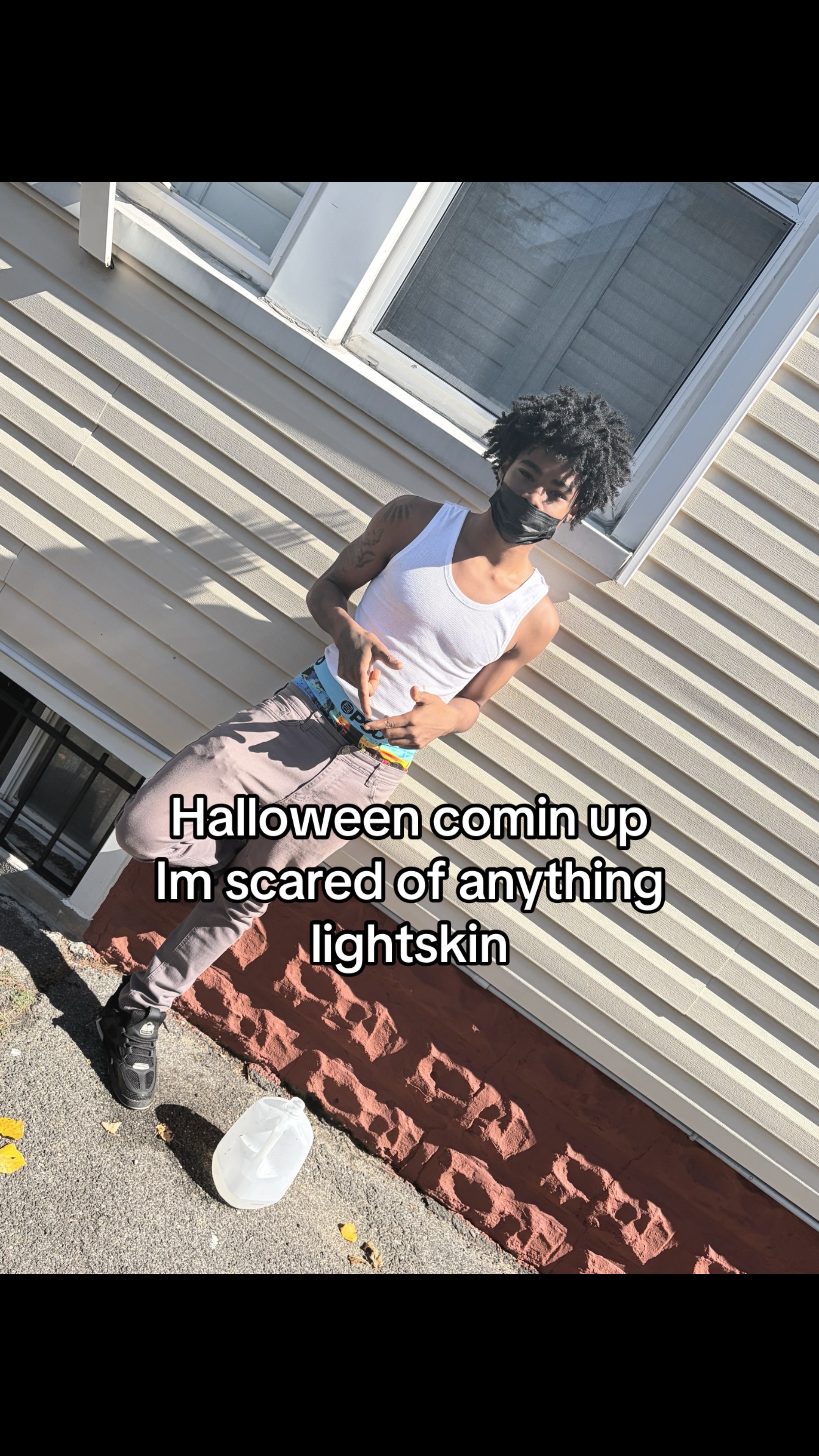 @$B🦍